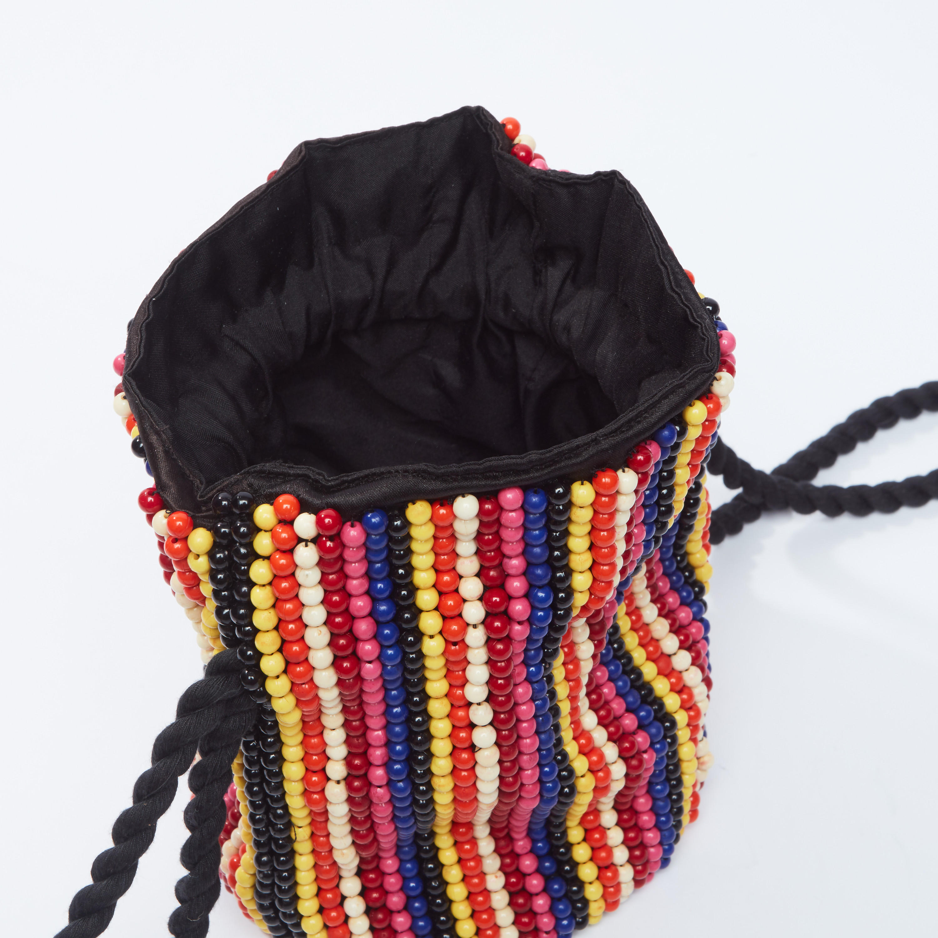 حقيبة كروس بودي خرز بحمّالات مزدوجة وتفاصيل بوم بوم-women-bagsandwallets-handbags-image-4
