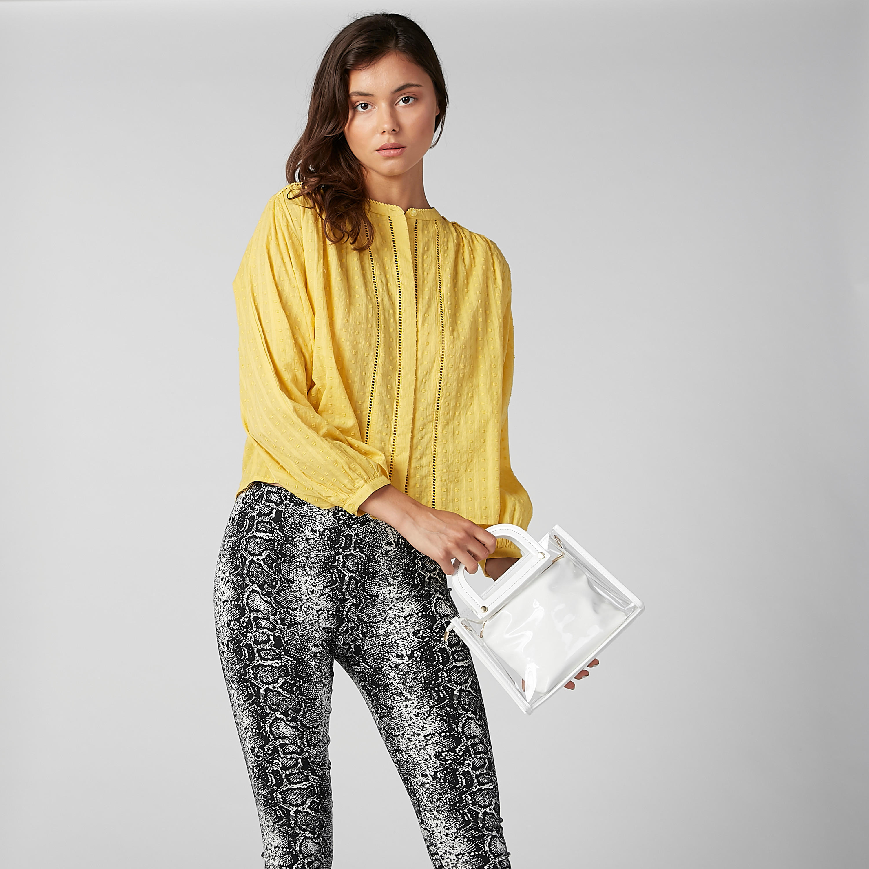 حقيبة بحمّالة شفّافة ومقابض مزدوجة وحزام قابل للفصل-women-bagsandwallets-handbags-image-4