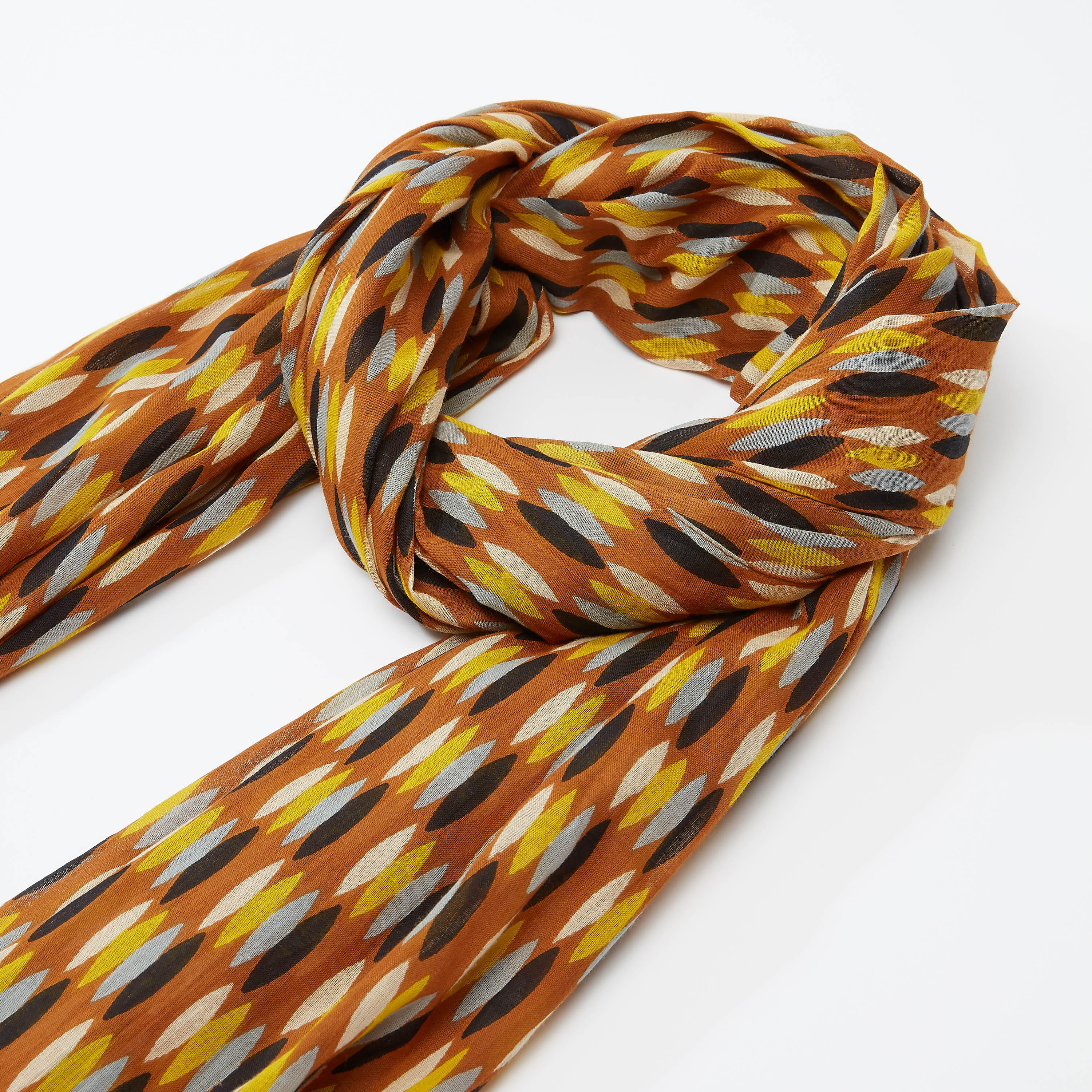 وشاح بطبعات أنماط متنوعة-women-clothingaccessories-scarves-image-3