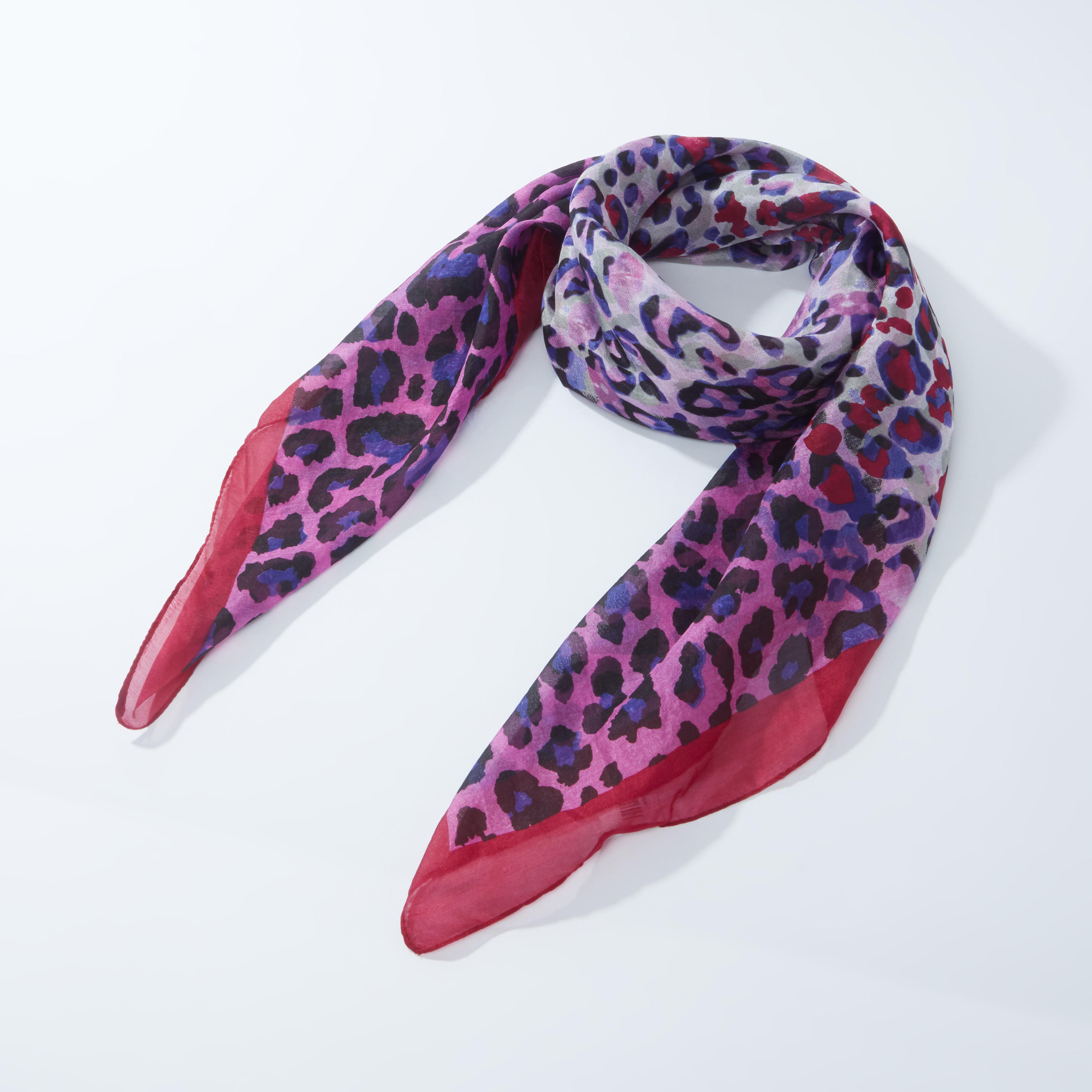 وشاح مزيّن بطبعات-women-clothingaccessories-scarves-image-3