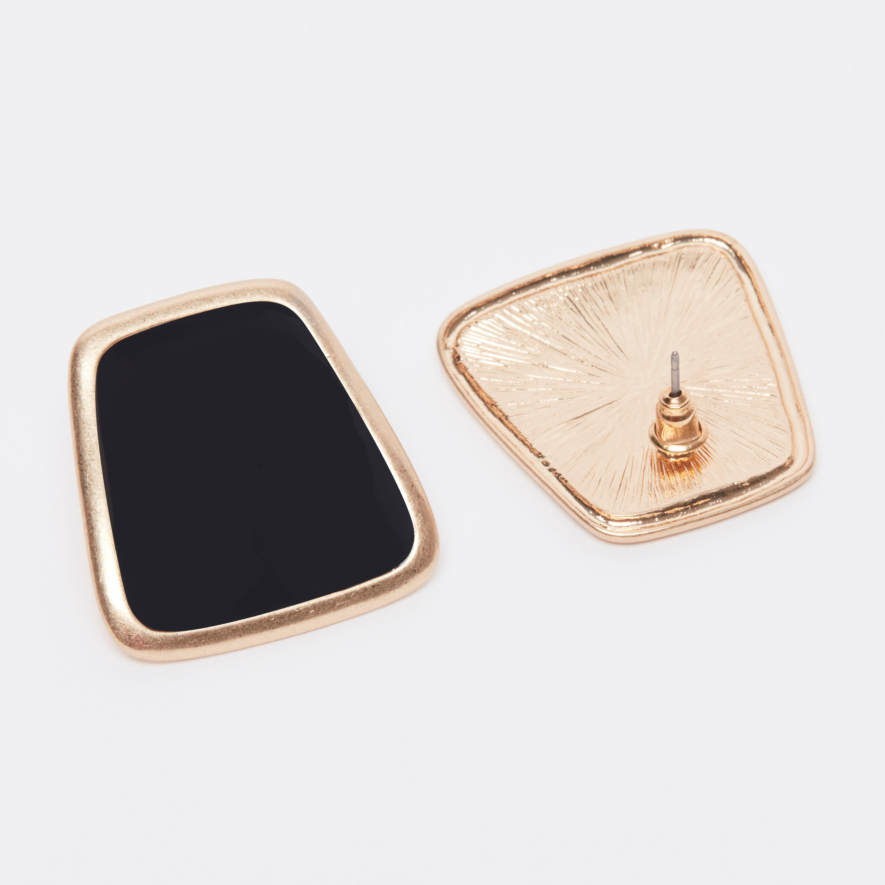 أقراط مرصعة بمكبس إغلاق-women-watchesandjewellery-jewellery-earrings-image-1