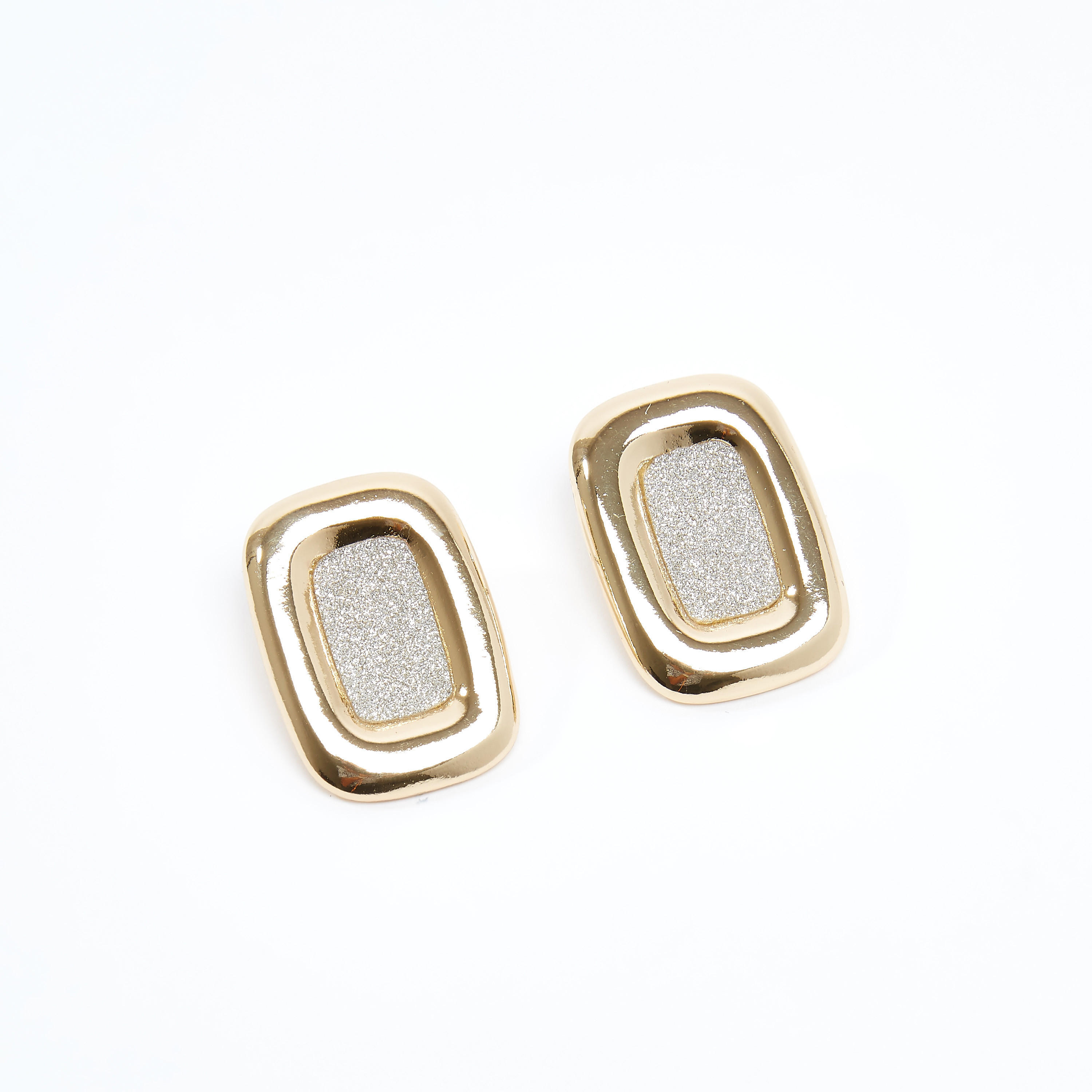 أقراط مزيّنة بمكبس إغلاق-women-watchesandjewellery-jewellery-earrings-image-3