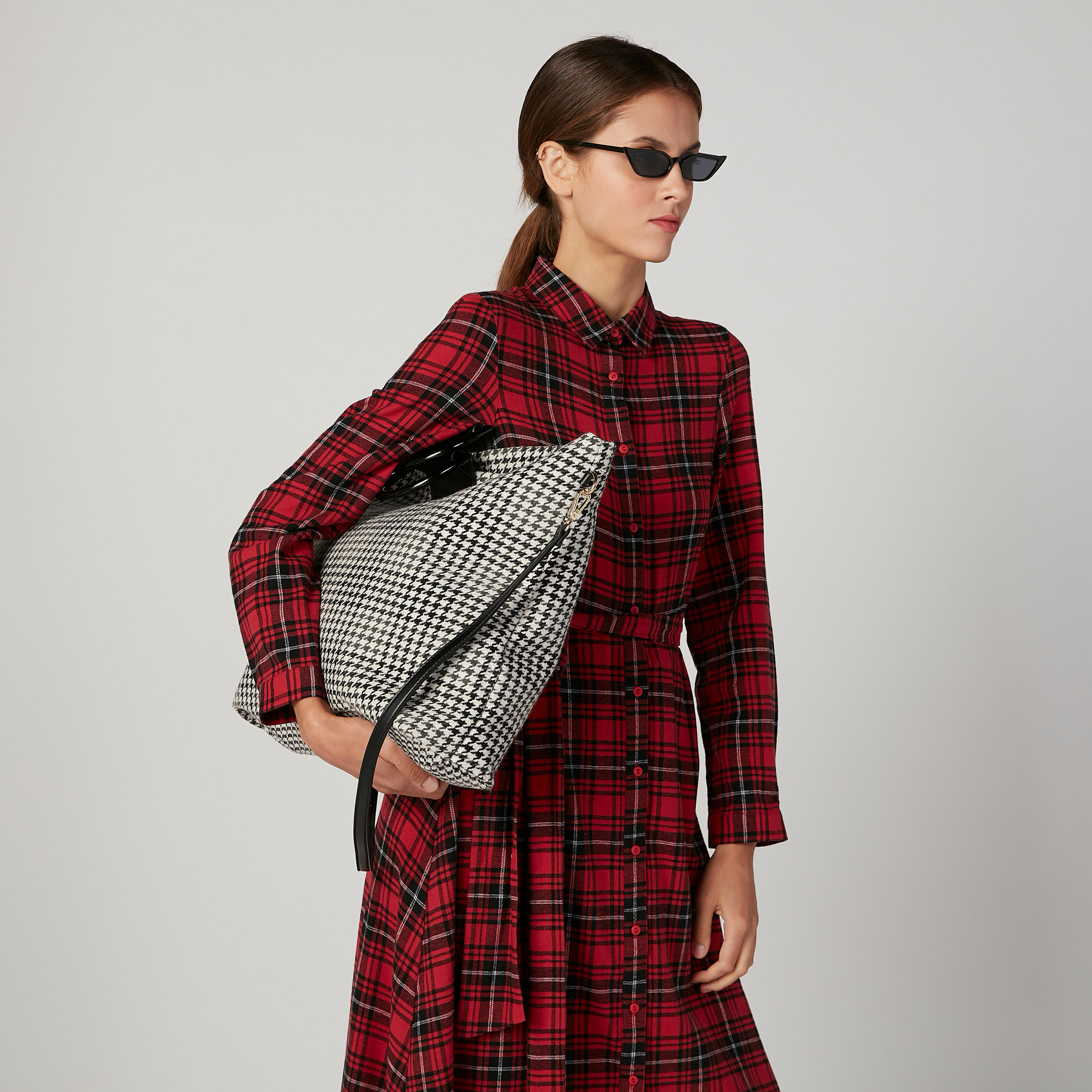 Chequered Shopper Bag with Twin Handles and Detachable Strap-women-bagsandwallets-handbags-image-2