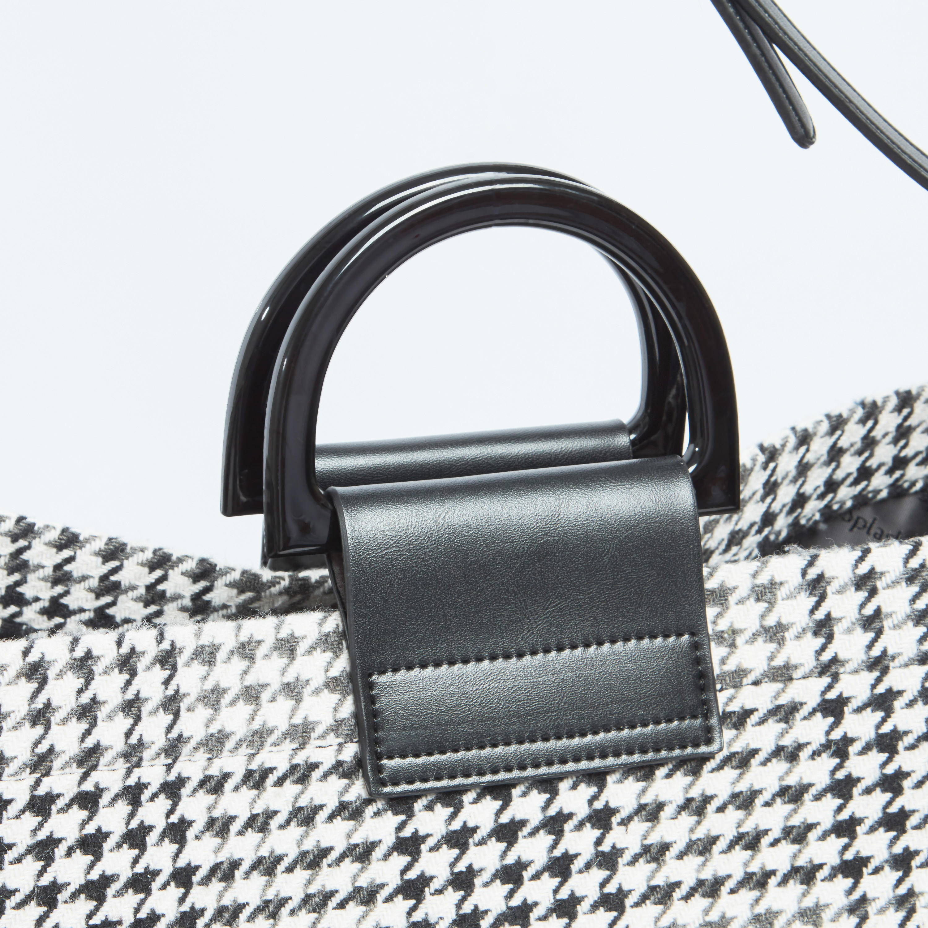 Chequered Shopper Bag with Twin Handles and Detachable Strap-women-bagsandwallets-handbags-image-3