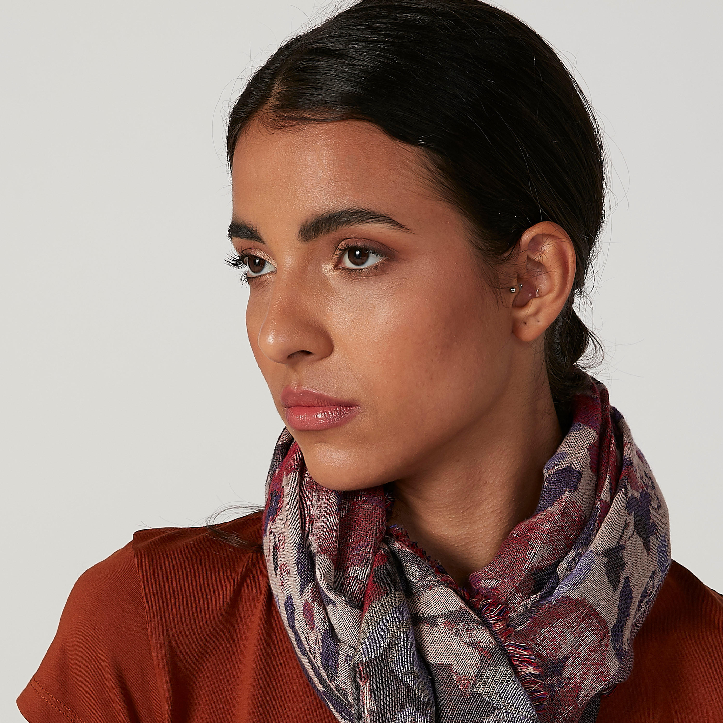 وشاح بشراشيب وطبعات-women-clothingaccessories-scarves-image-2