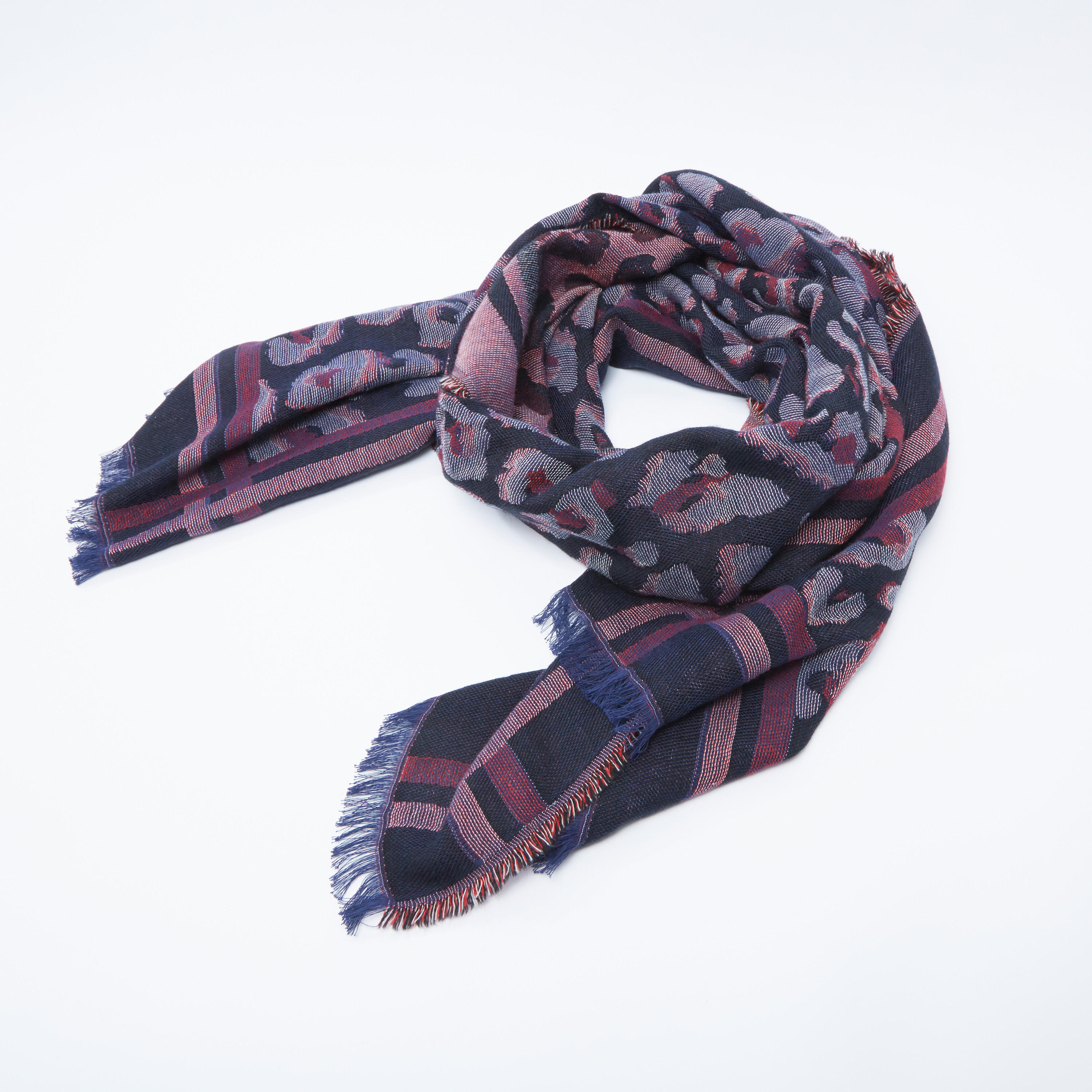 وشاح بشراشيب وطبعات-women-clothingaccessories-scarves-image-1