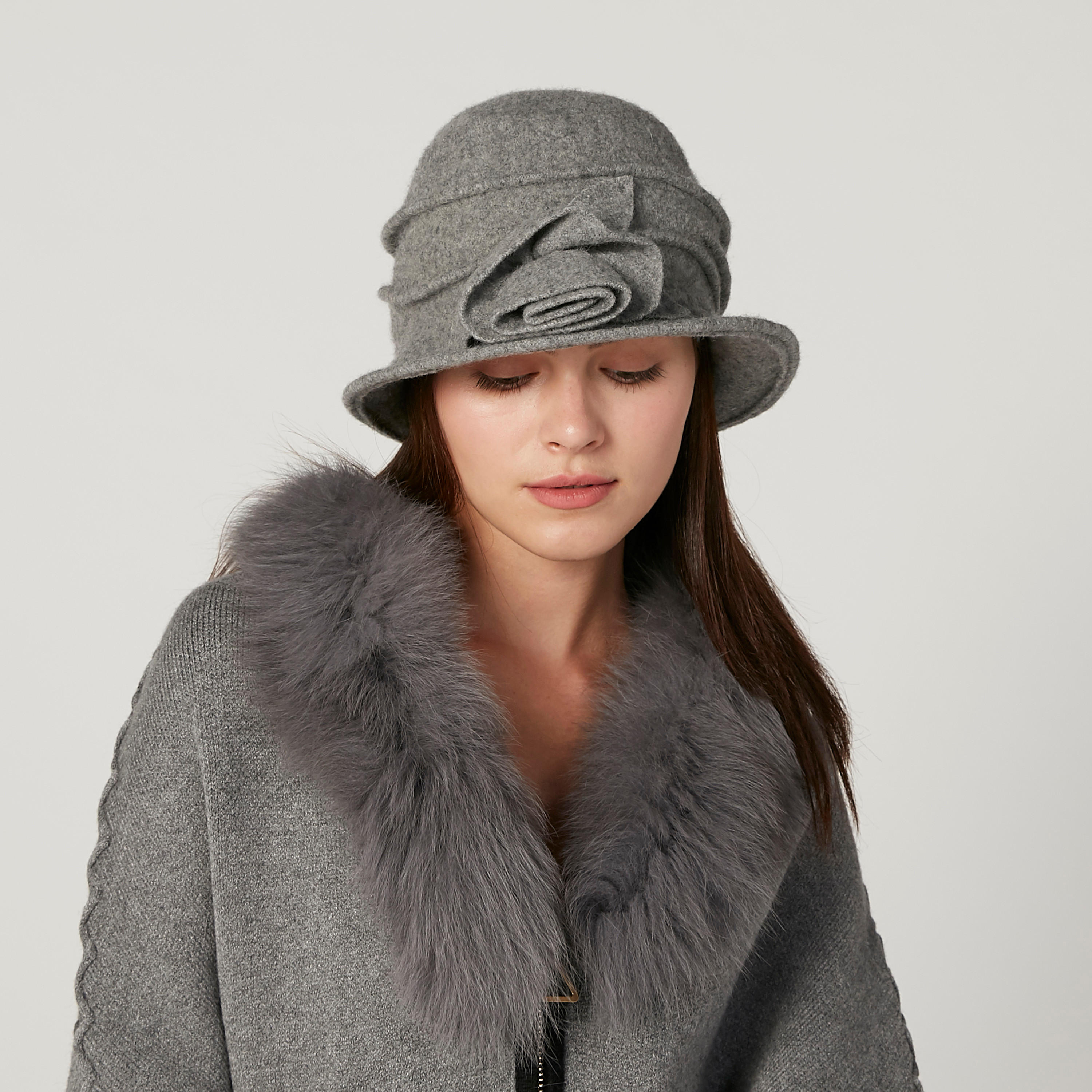 قبعة كلوشيه بتزيينات-women-clothingaccessories-capsandhats-image-2