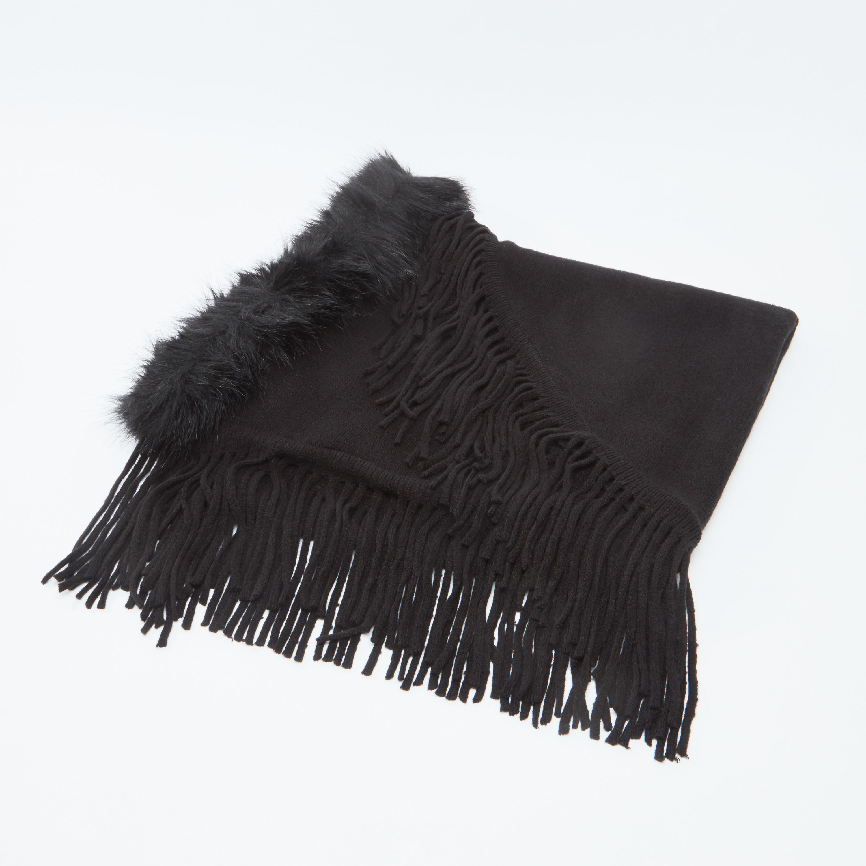 وشاح بملمس بارز وشراشيب-women-clothingaccessories-scarves-image-1