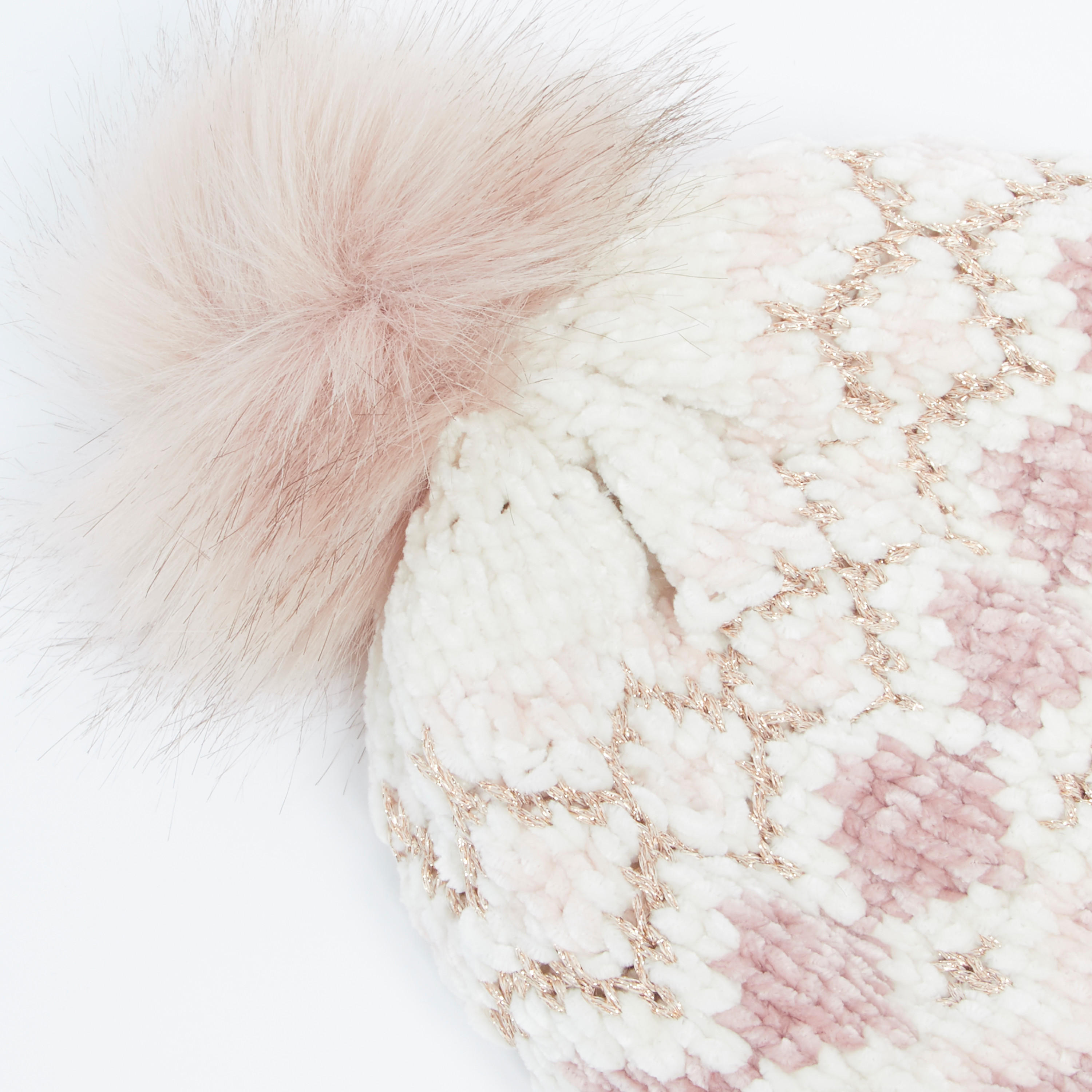 كاب بيني بارز الملمس بتزيينات-women-clothingaccessories-capsandhats-image-1