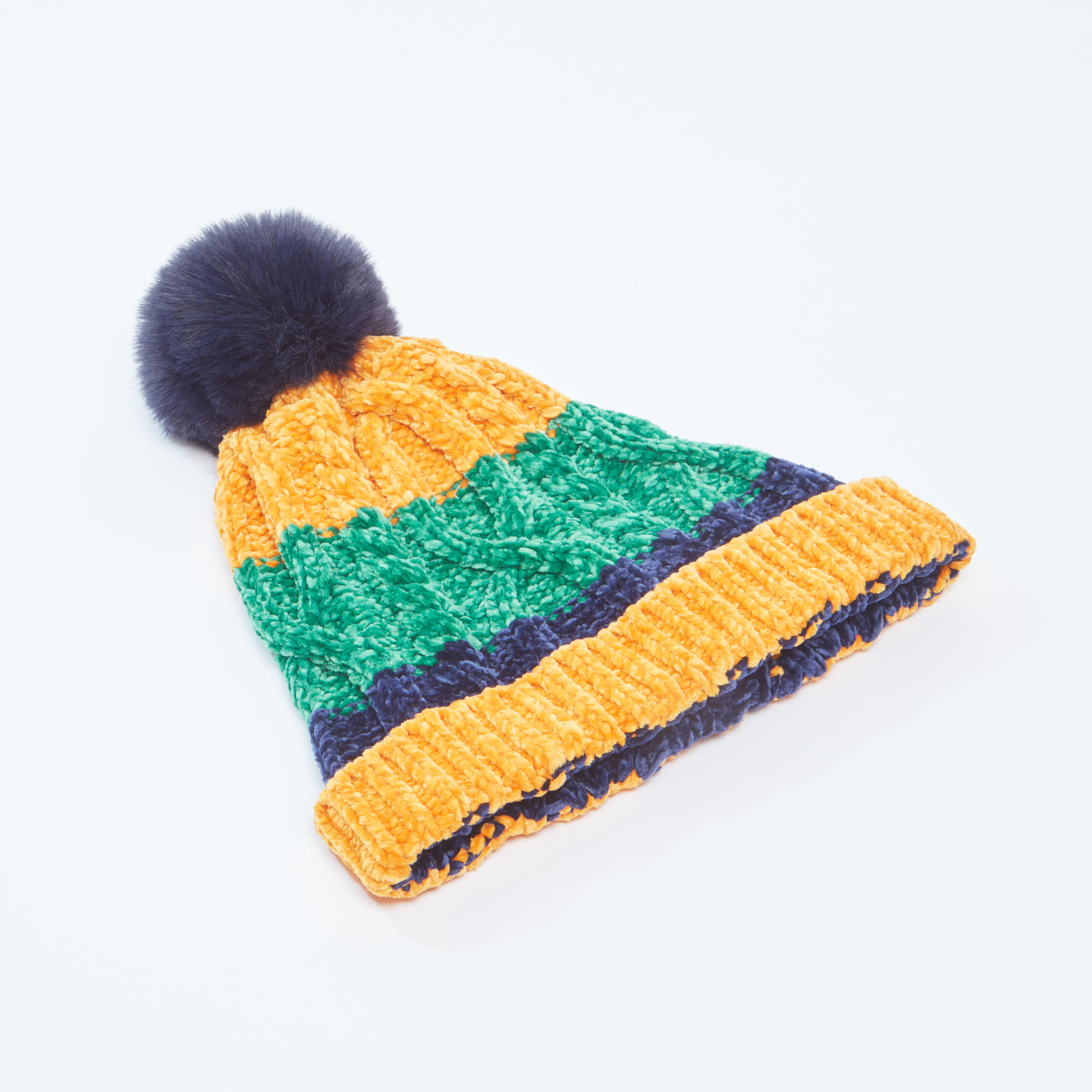 قبعة بيني بارزة الملمس بتزيينات-women-clothingaccessories-capsandhats-image-1