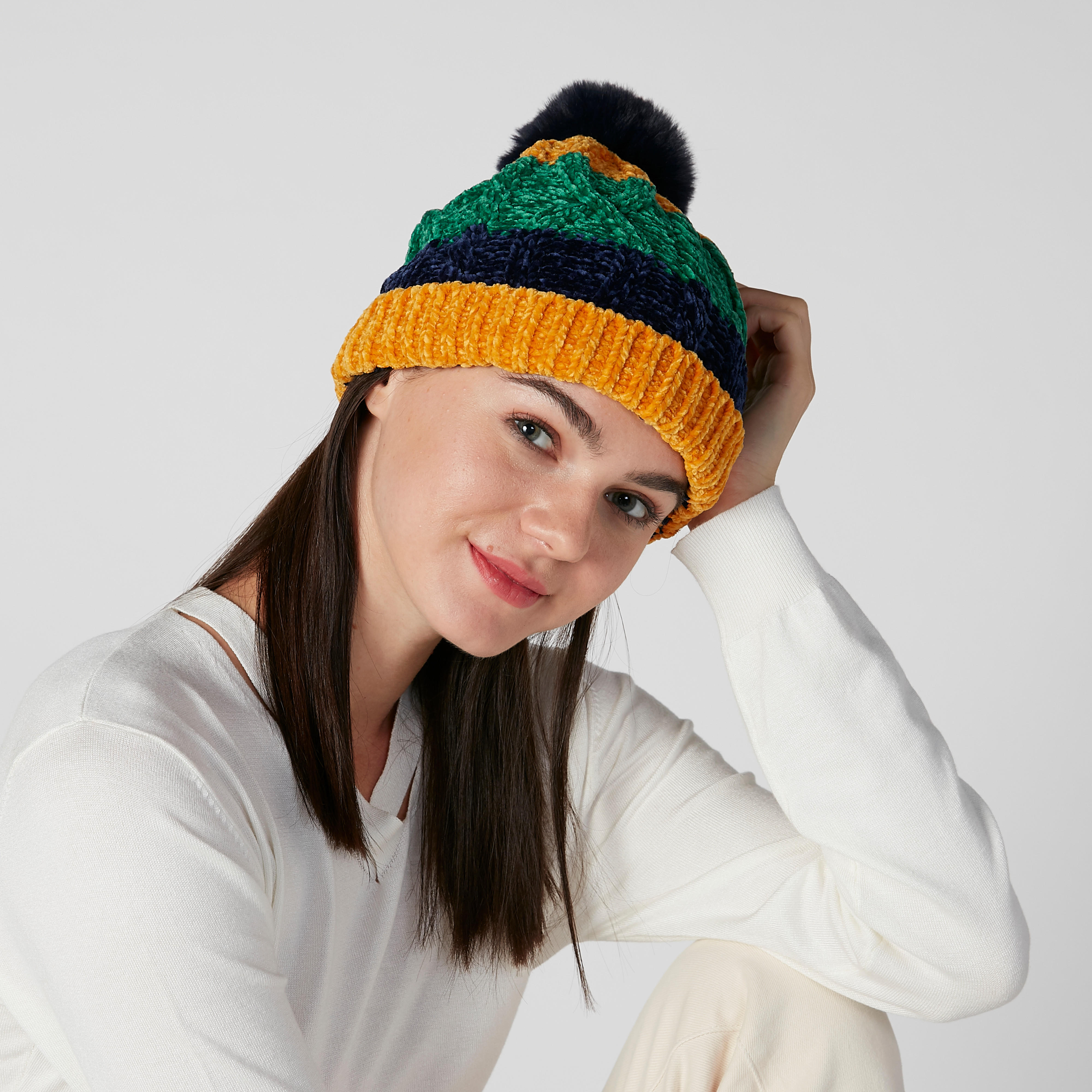 قبعة بيني بارزة الملمس بتزيينات-women-clothingaccessories-capsandhats-image-2