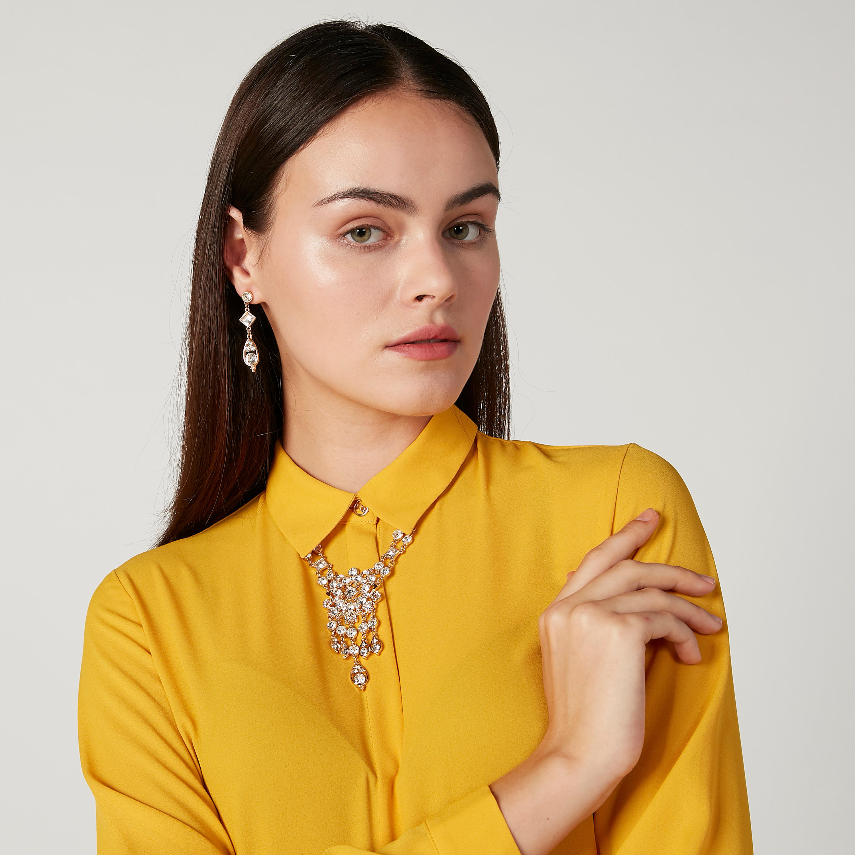 طقم حلقان وعقد من 3 قطع مرصّعة-women-watchesandjewellery-jewellery-jewellerysets-image-2