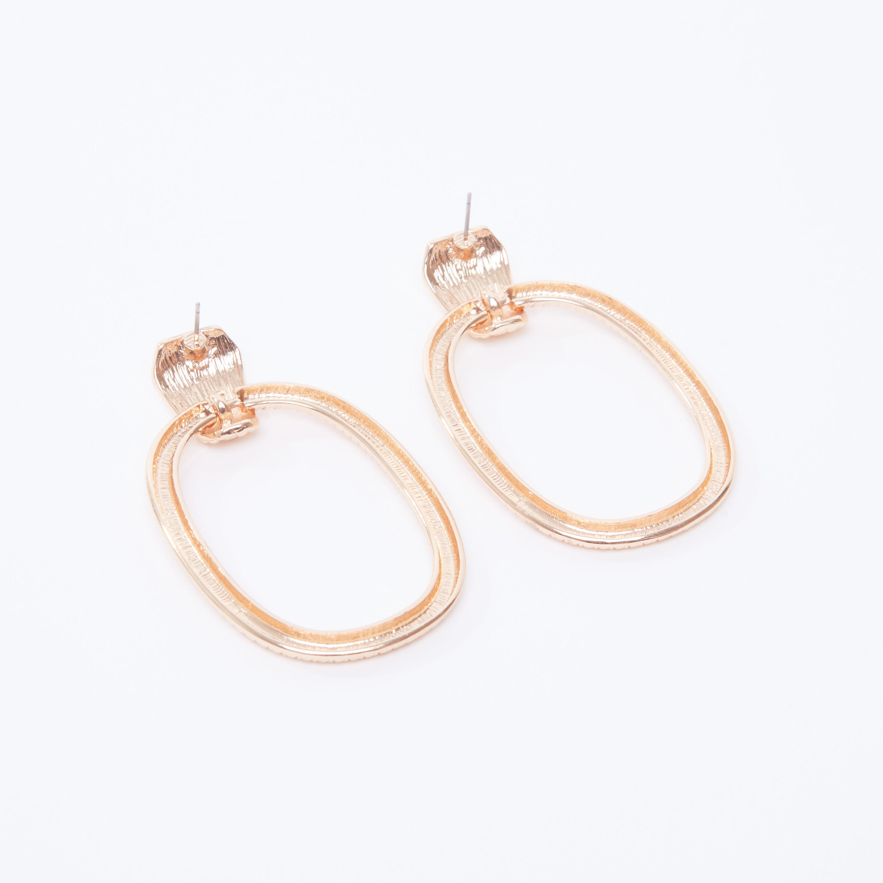 حلق بدلاية ميتاليك ومشبك إغلاق-women-watchesandjewellery-jewellery-earrings-image-3