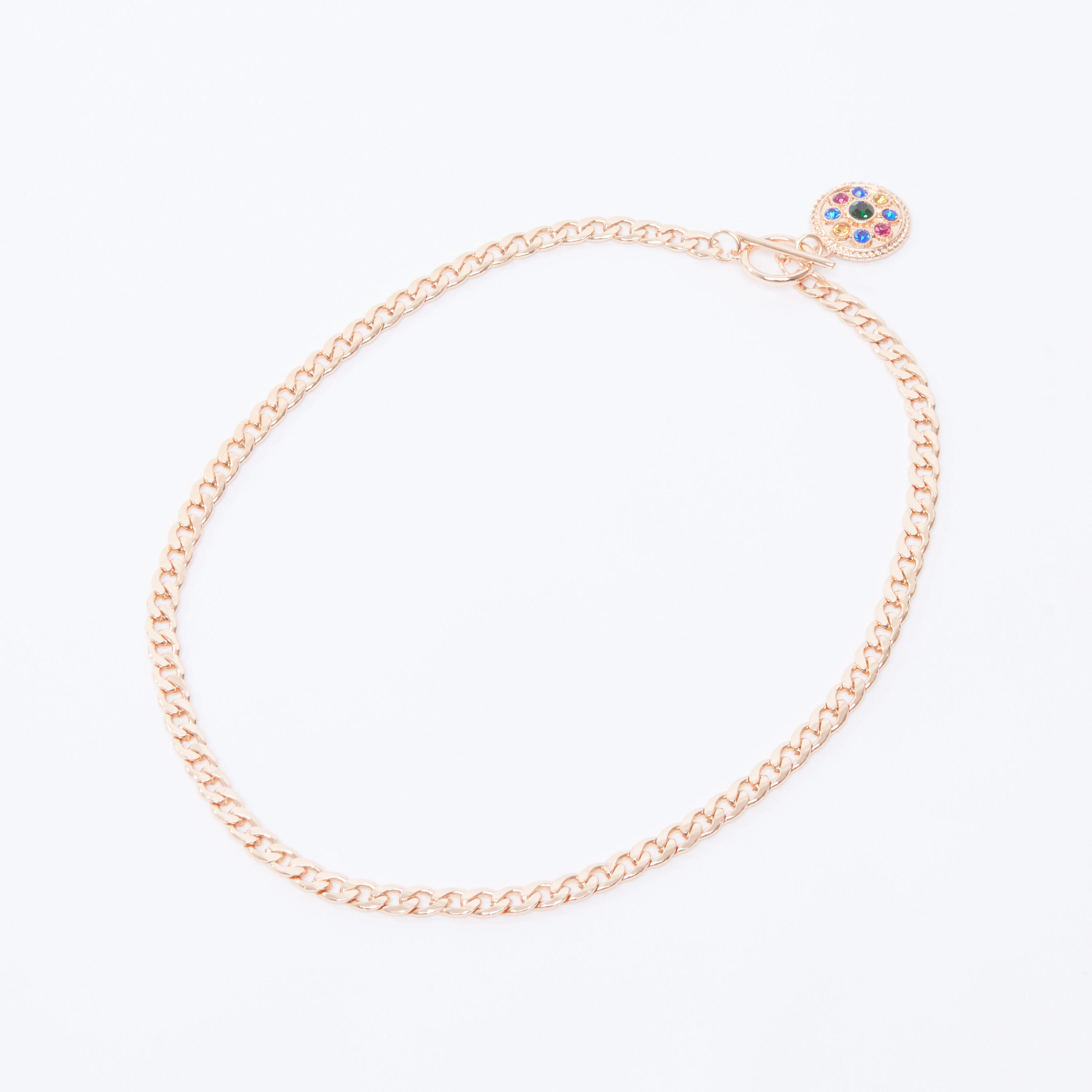 عقد مزيّن بدلاية وقفل أربطة متداخلة-women-watchesandjewellery-jewellery-necklacesandpendants-image-1