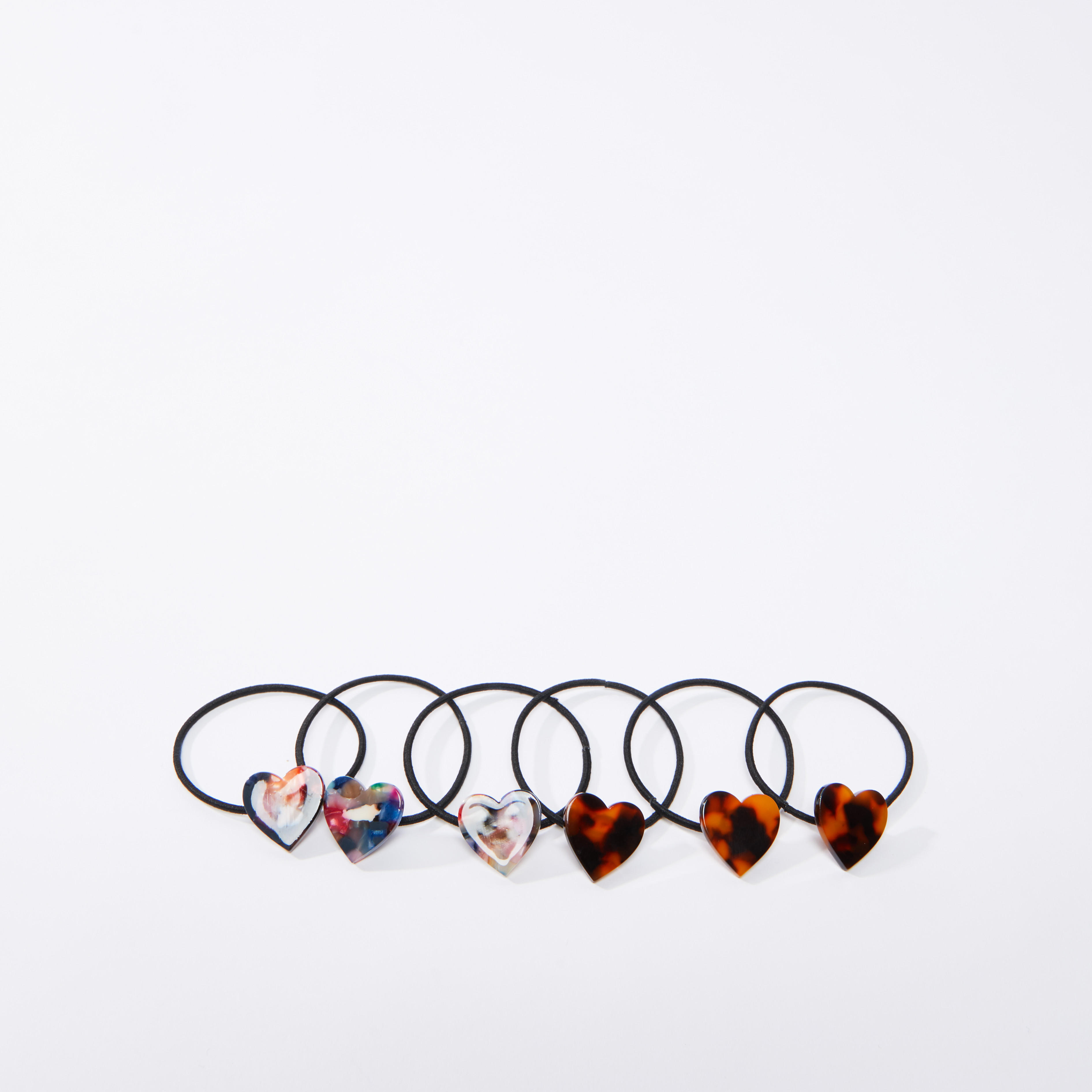 ربطة شعر بتزيينات على شكل قلب - طقم من 6 قطع-women-hairaccessories-image-3