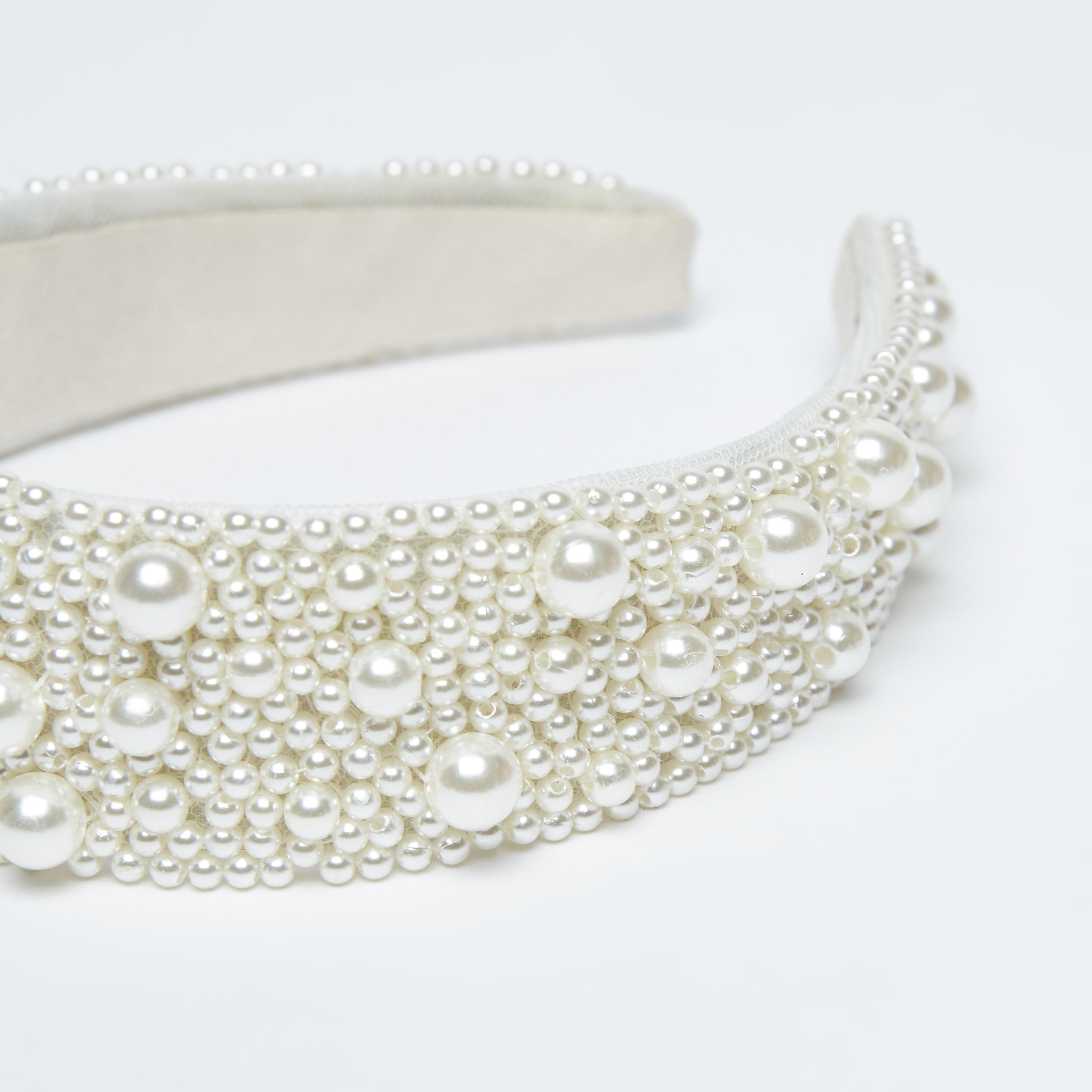 شريطة شعر بتفاصيل لؤلؤ-women-hairaccessories-image-3