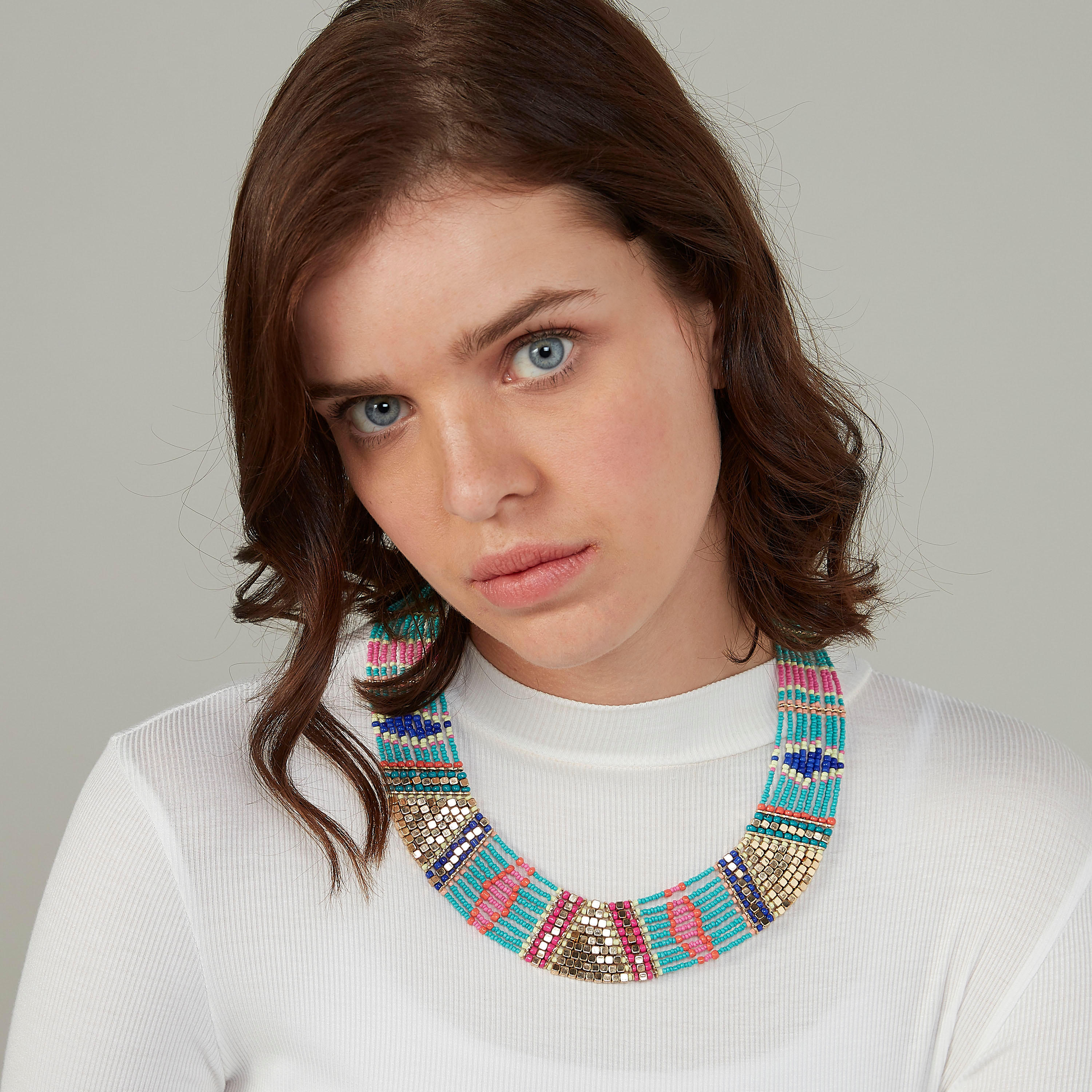 Embellished Necklace with Lobster Clasp-women-watchesandjewellery-jewellery-necklacesandpendants-image-2