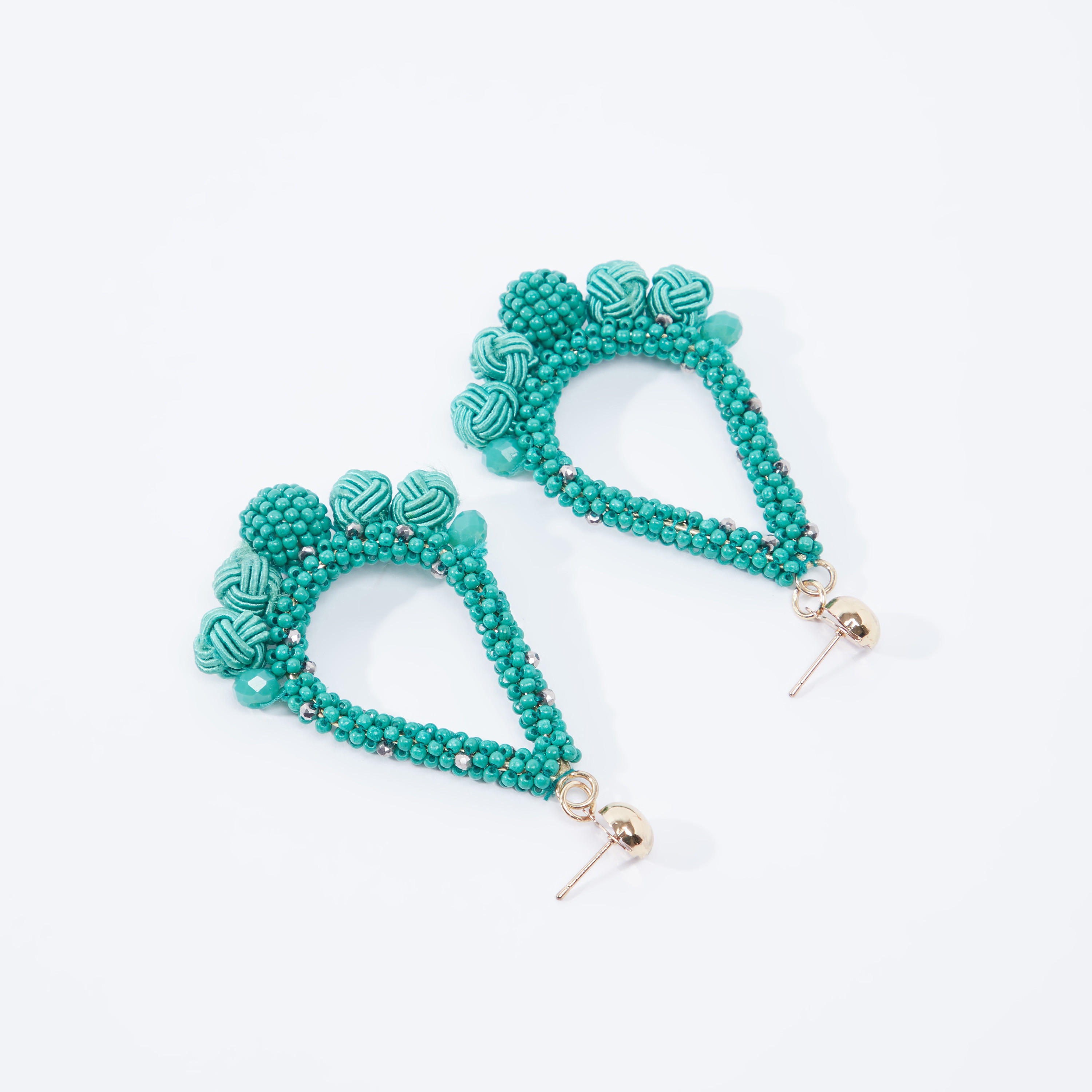 حلقان بدلايات مزيّنة بمكبس إغلاق-women-watchesandjewellery-jewellery-earrings-image-1