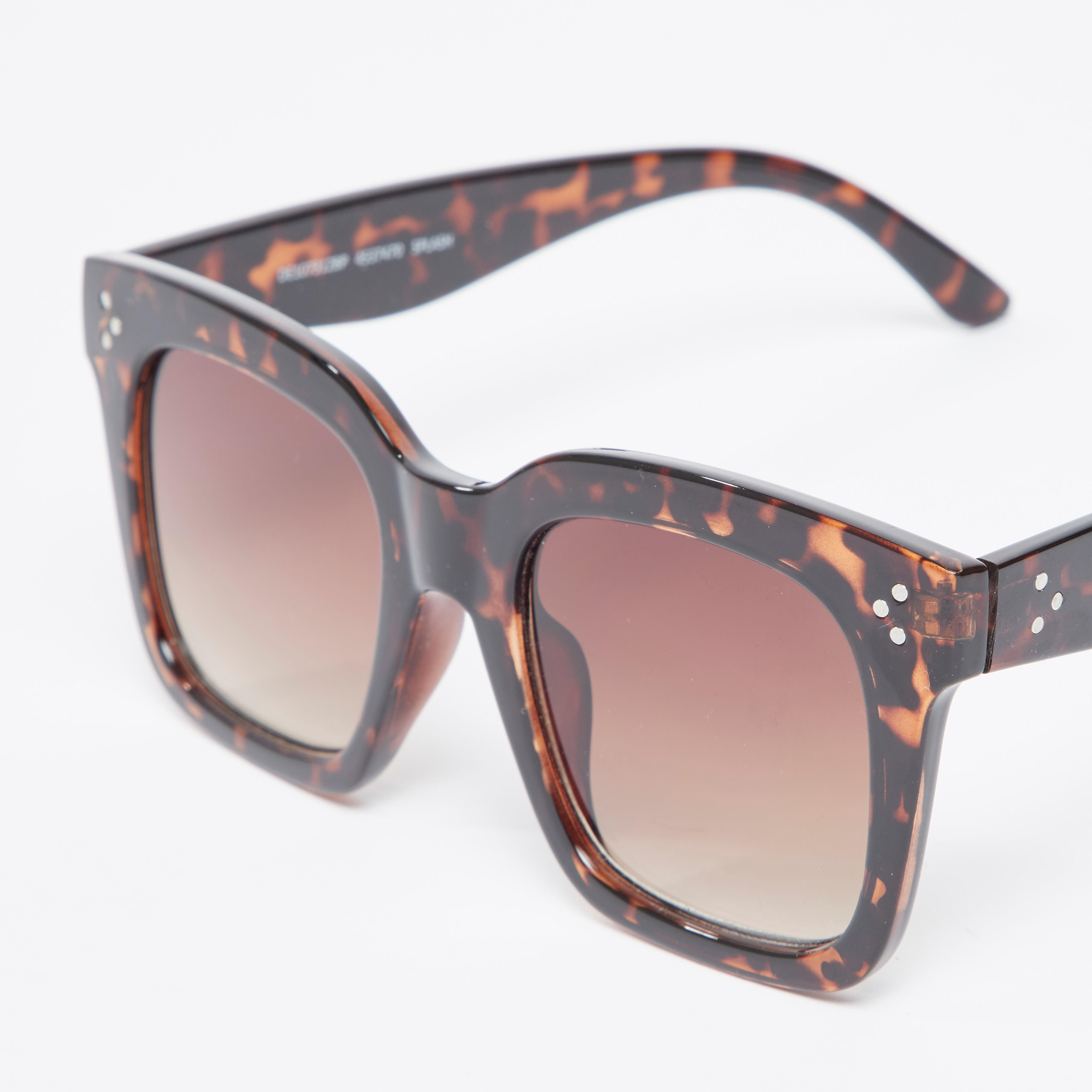 نظّارة شمسية واي فيرار بإطار كامل ووسادات أنف وطبعات-women-sunglasses-image-3