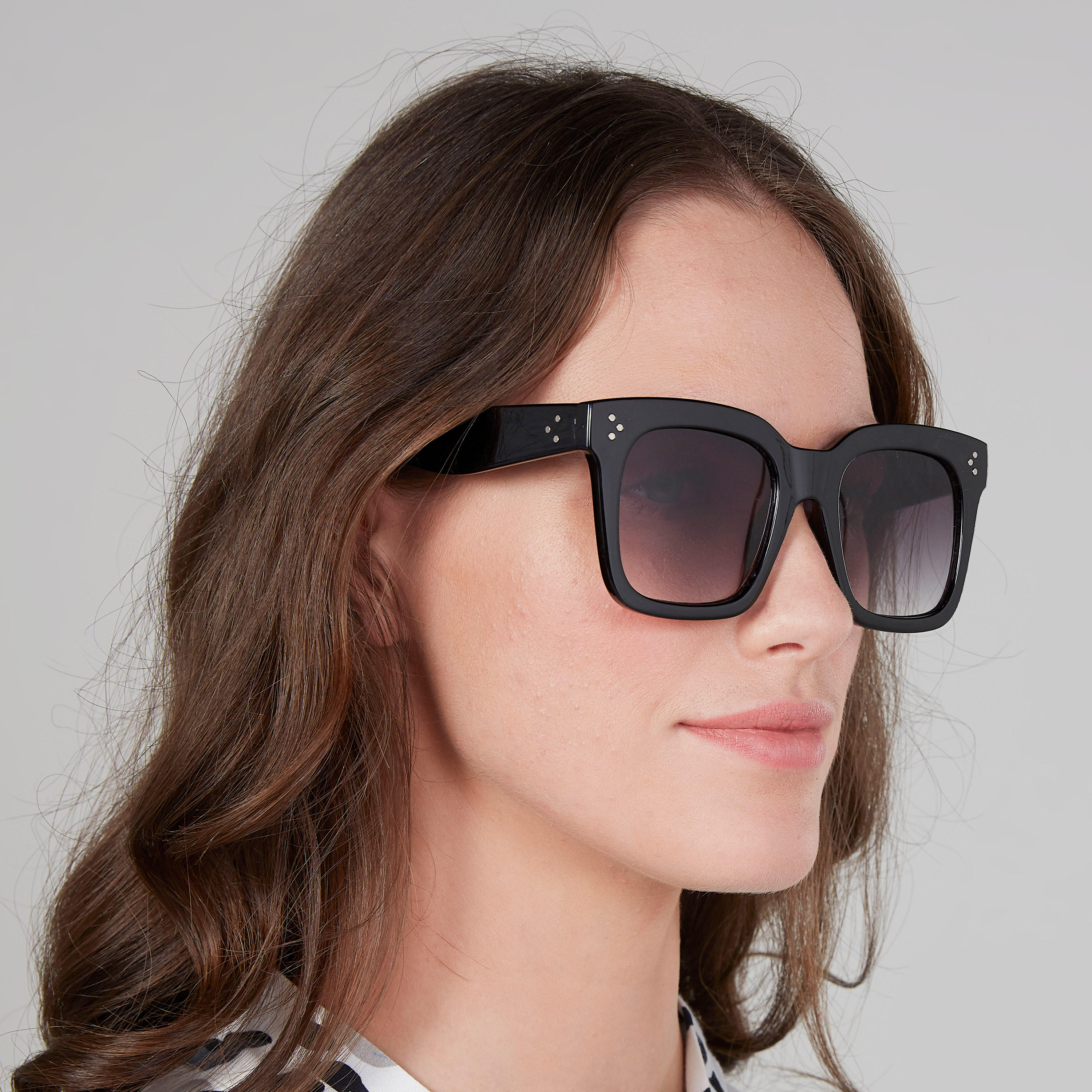 نظارة شمسية سادة واي فيرار بإطار كامل ووسادات أنف-women-sunglasses-image-2
