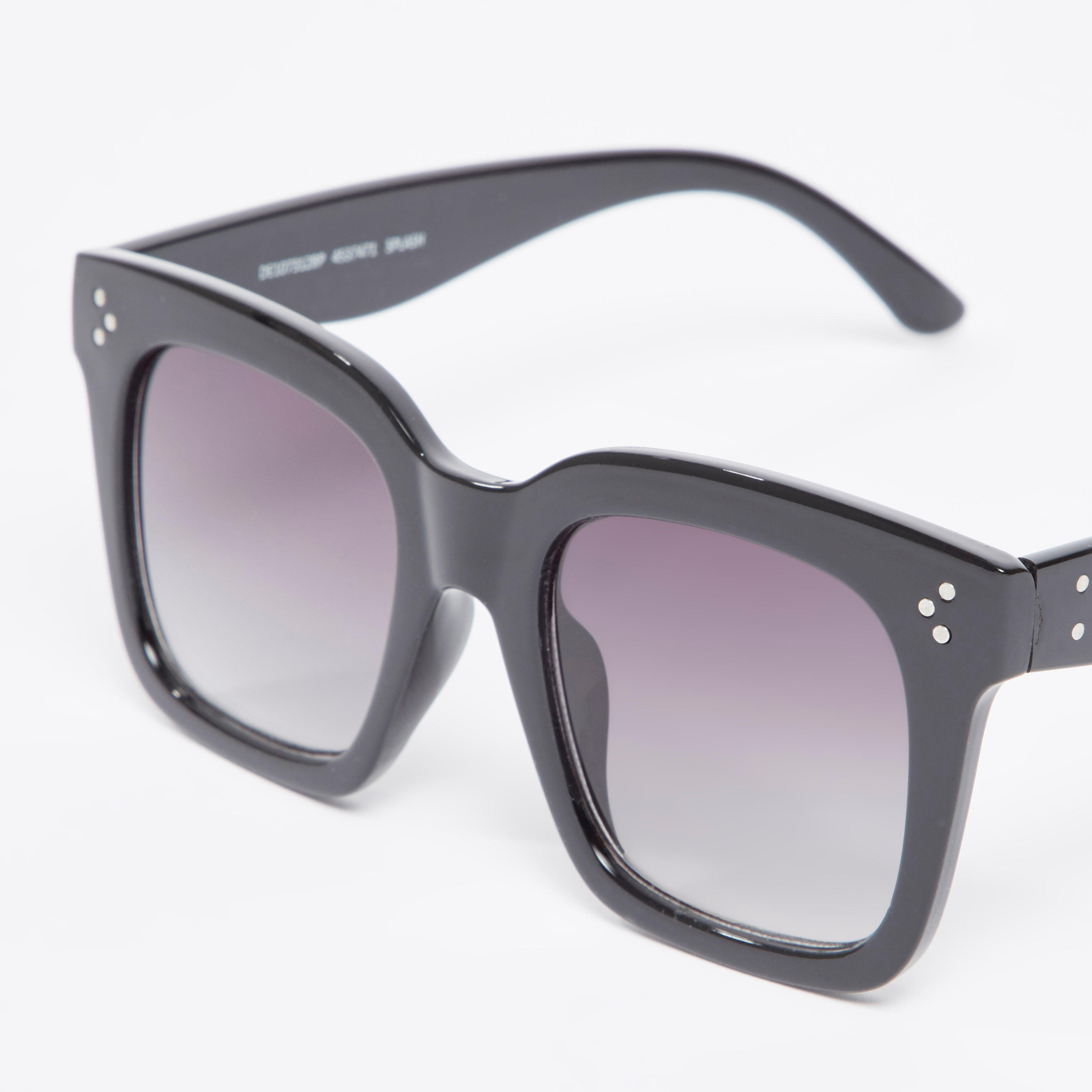 نظارة شمسية سادة واي فيرار بإطار كامل ووسادات أنف-women-sunglasses-image-3