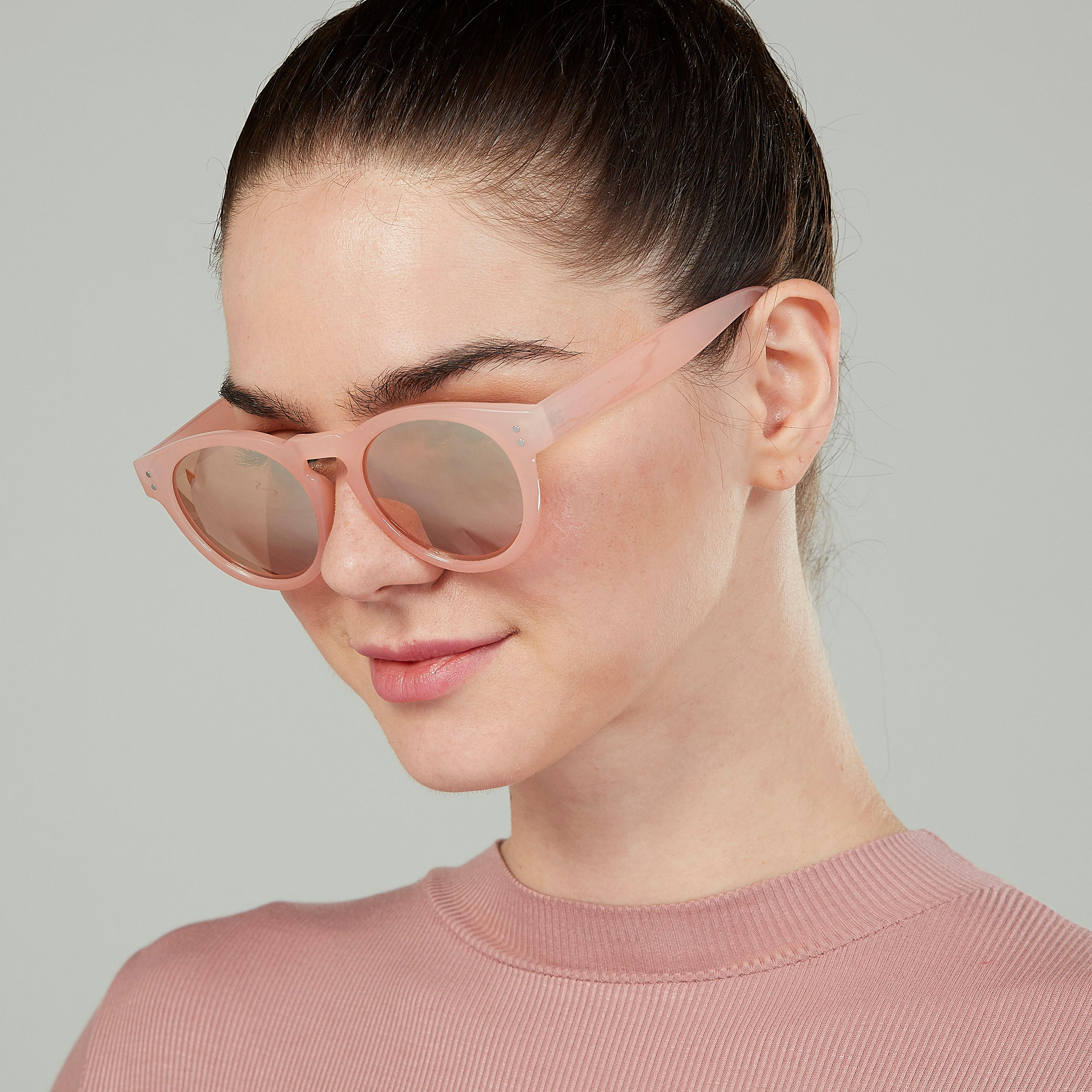 نظّارة شمسية واي فيرار بإطار كامل ووسادات أنف-women-sunglasses-image-2