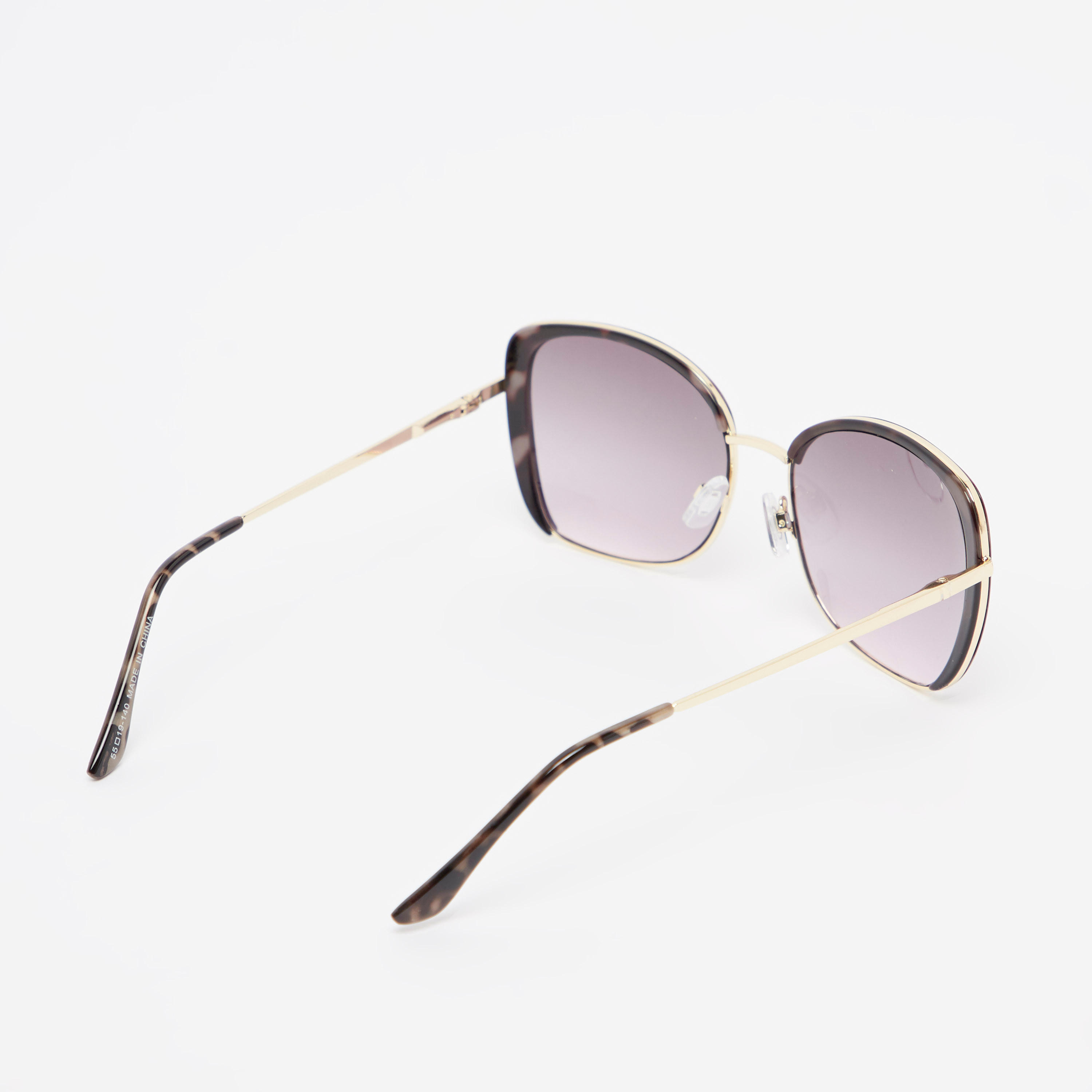 نظّارة شمسية واي فيرار بإطار كامل ووسادات أنف-women-sunglasses-image-5