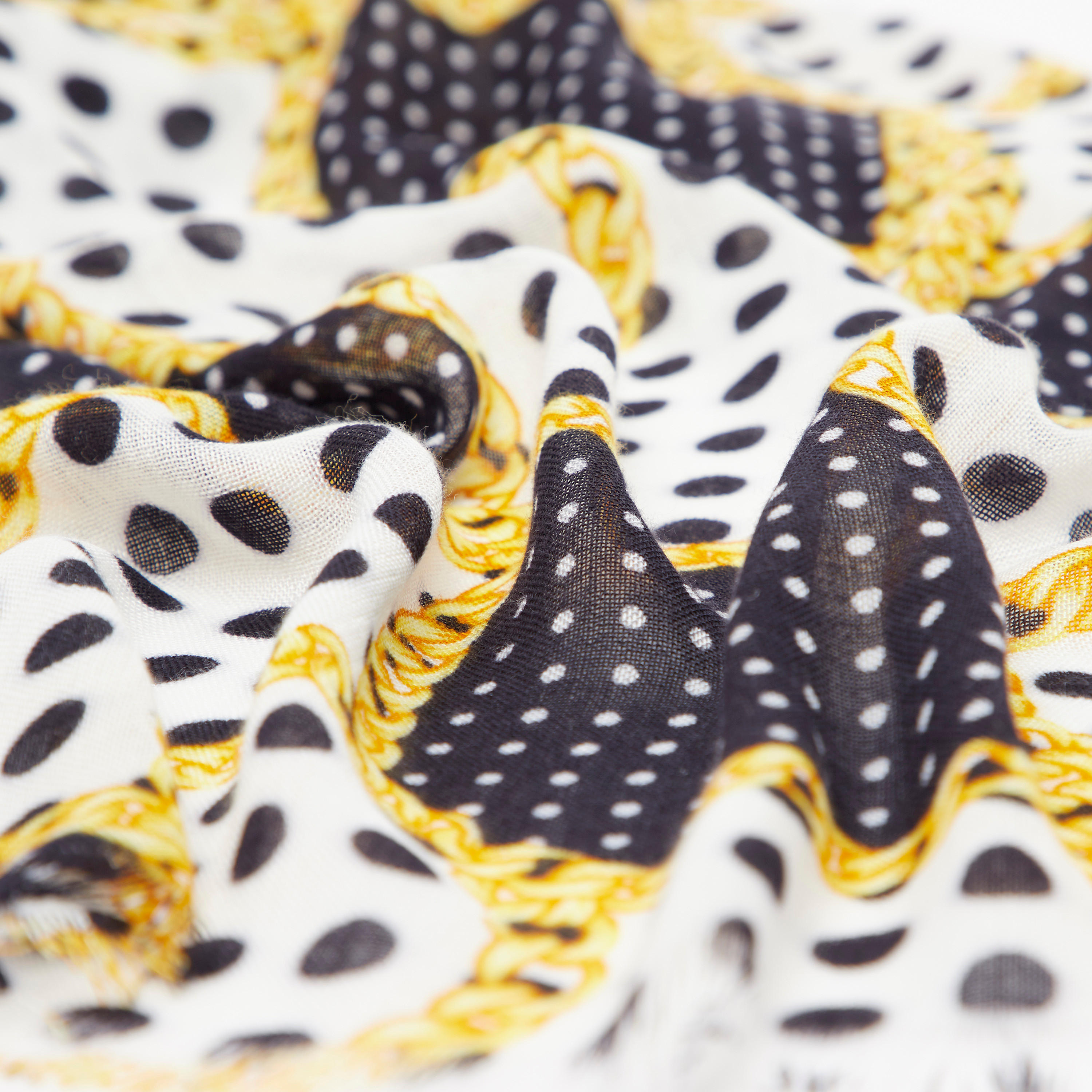 وشاح بطبعات منقطّة-women-clothingaccessories-scarves-image-3