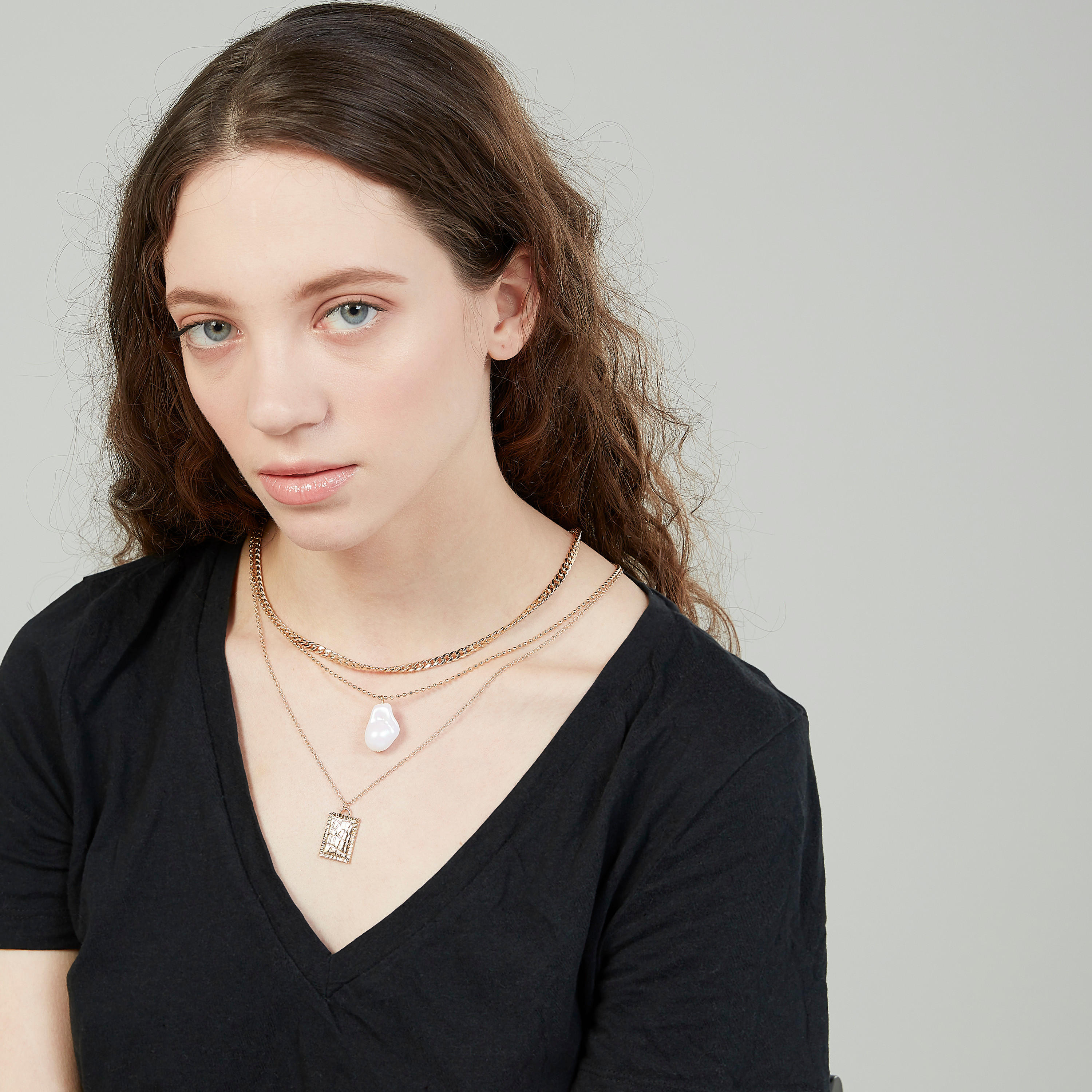 قلادة طبقات بدلاية ومشبك إغلاق-women-watchesandjewellery-jewellery-necklacesandpendants-image-2