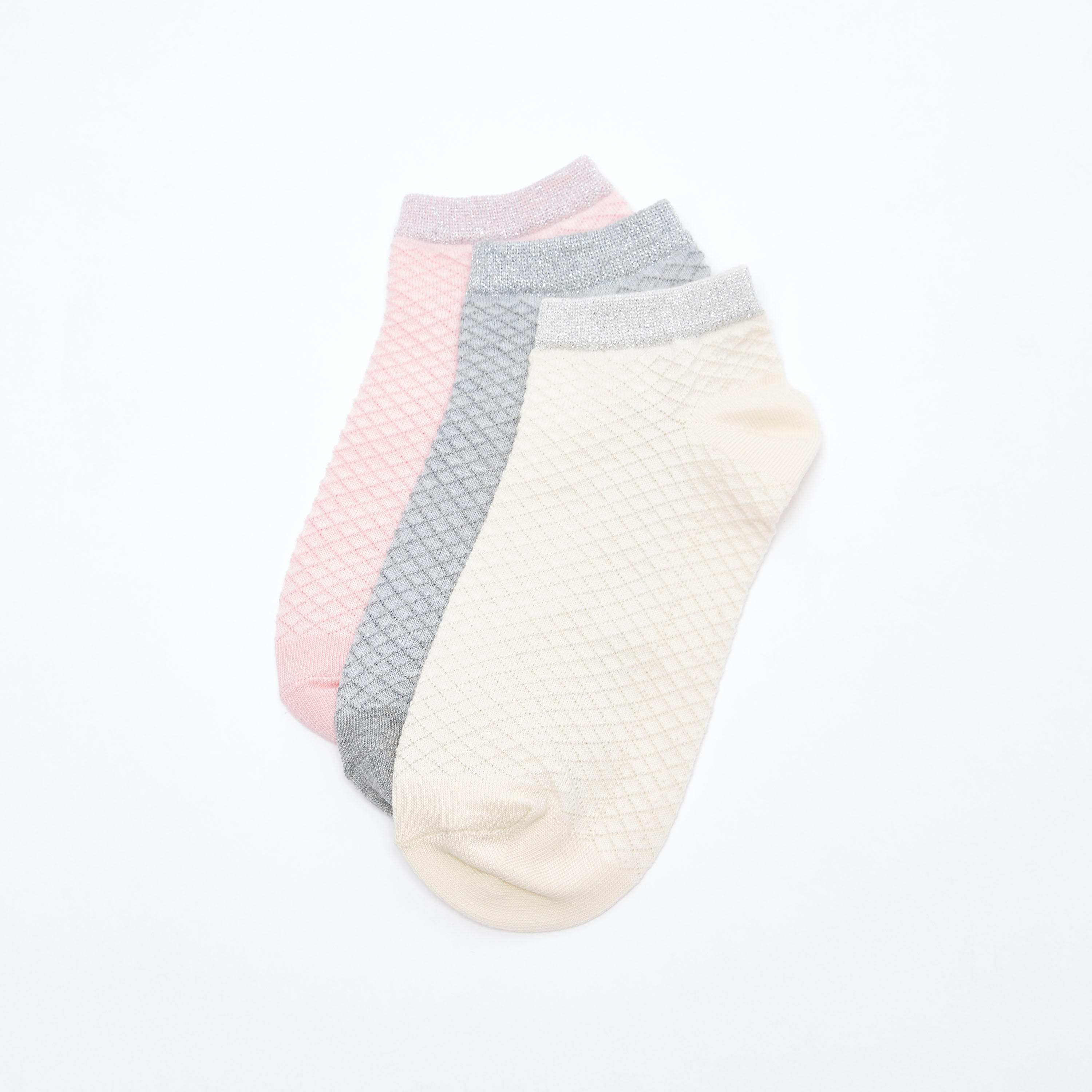 جوارب متنوعة بطول الكاحل وحواف مطّاطية - طقم من 3 أزواج-women-socksandstockings-image-2