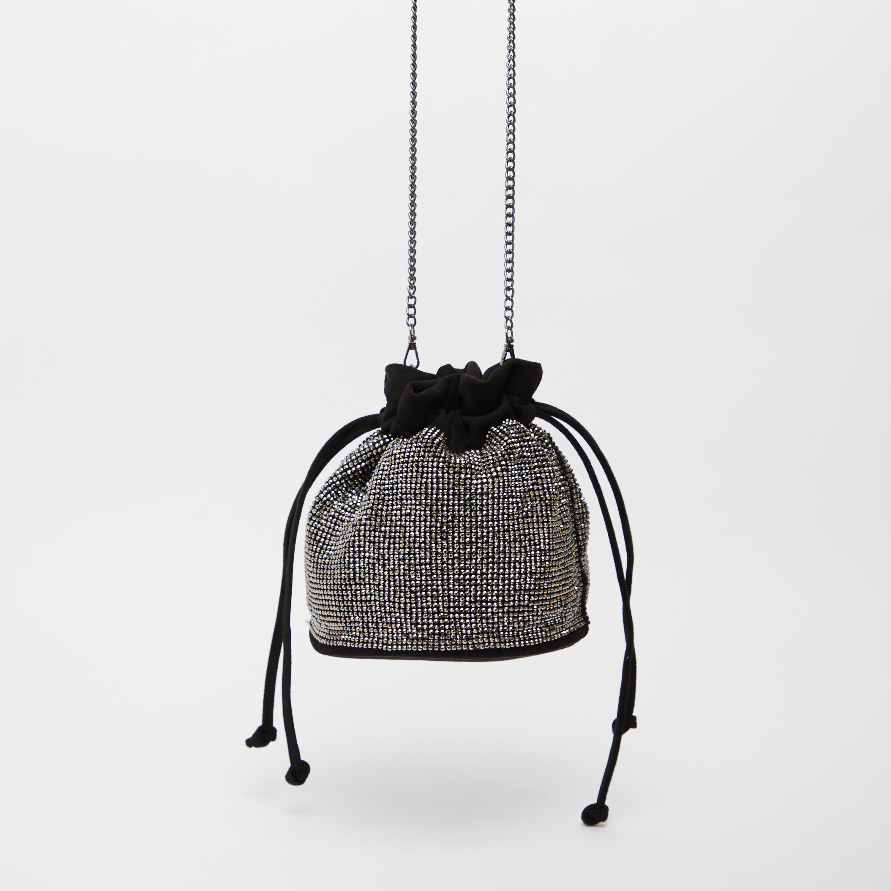 شنطة كتف مرصّعة بسلسلة ميتاليك قابلة للفصل وأربطة-women-bagsandwallets-handbags-image-2