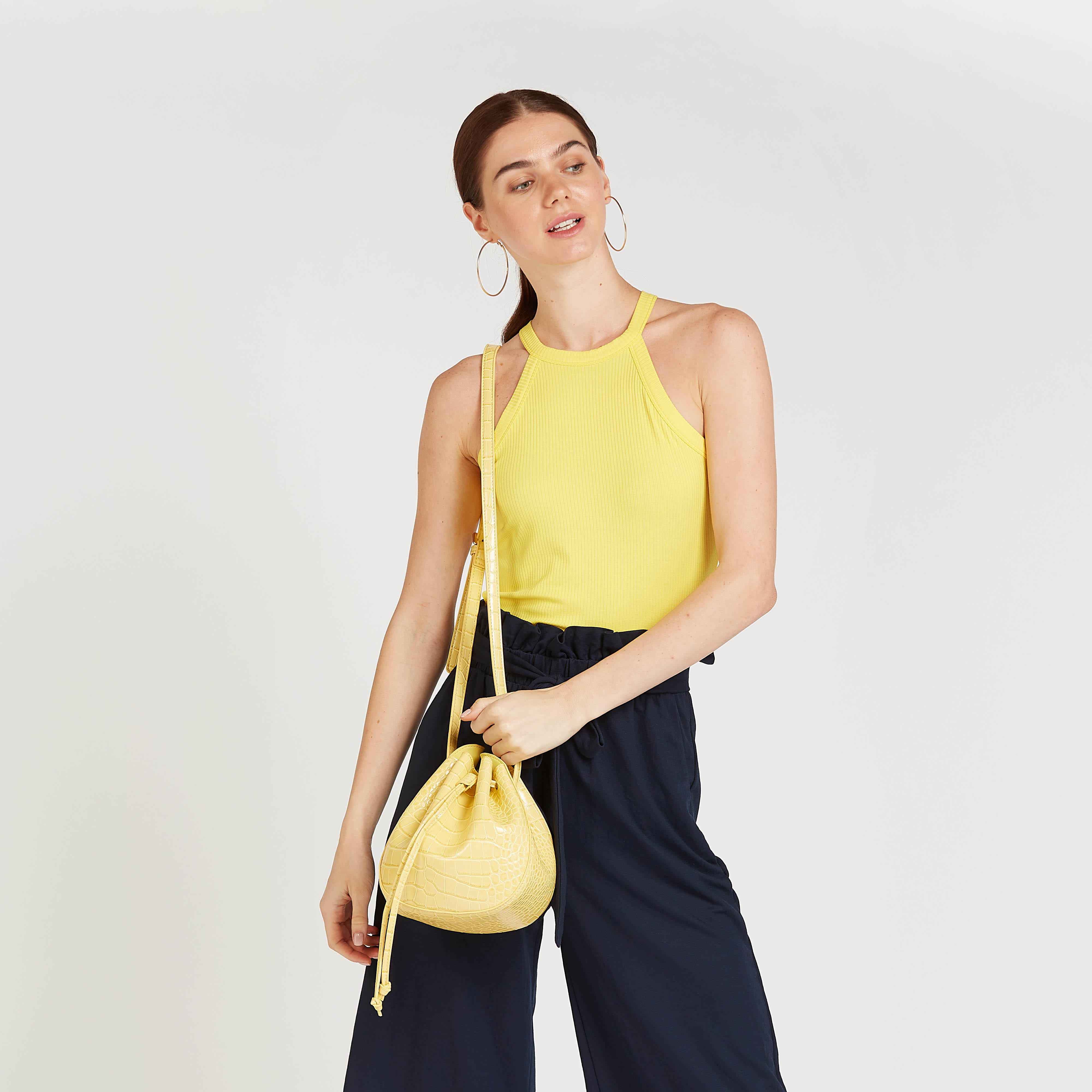 شنطة دلو بارزة الملمس برباط إغلاق وحزام-women-bagsandwallets-handbags-image-5