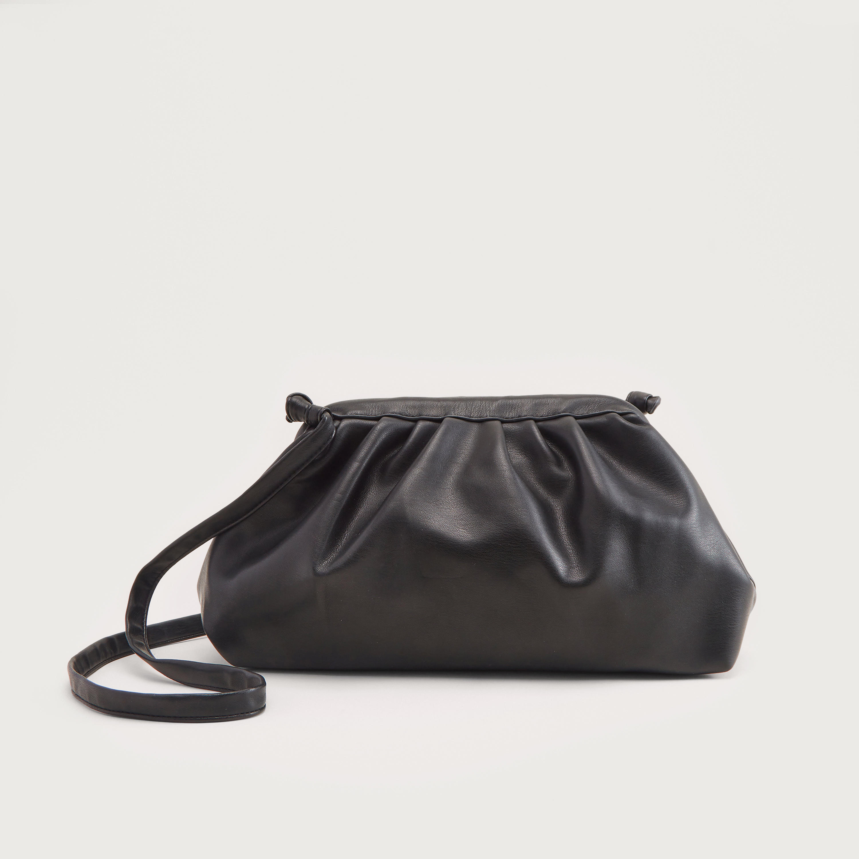 شنطة كتف سادة بقفل ميتاليك-women-bagsandwallets-handbags-image-5