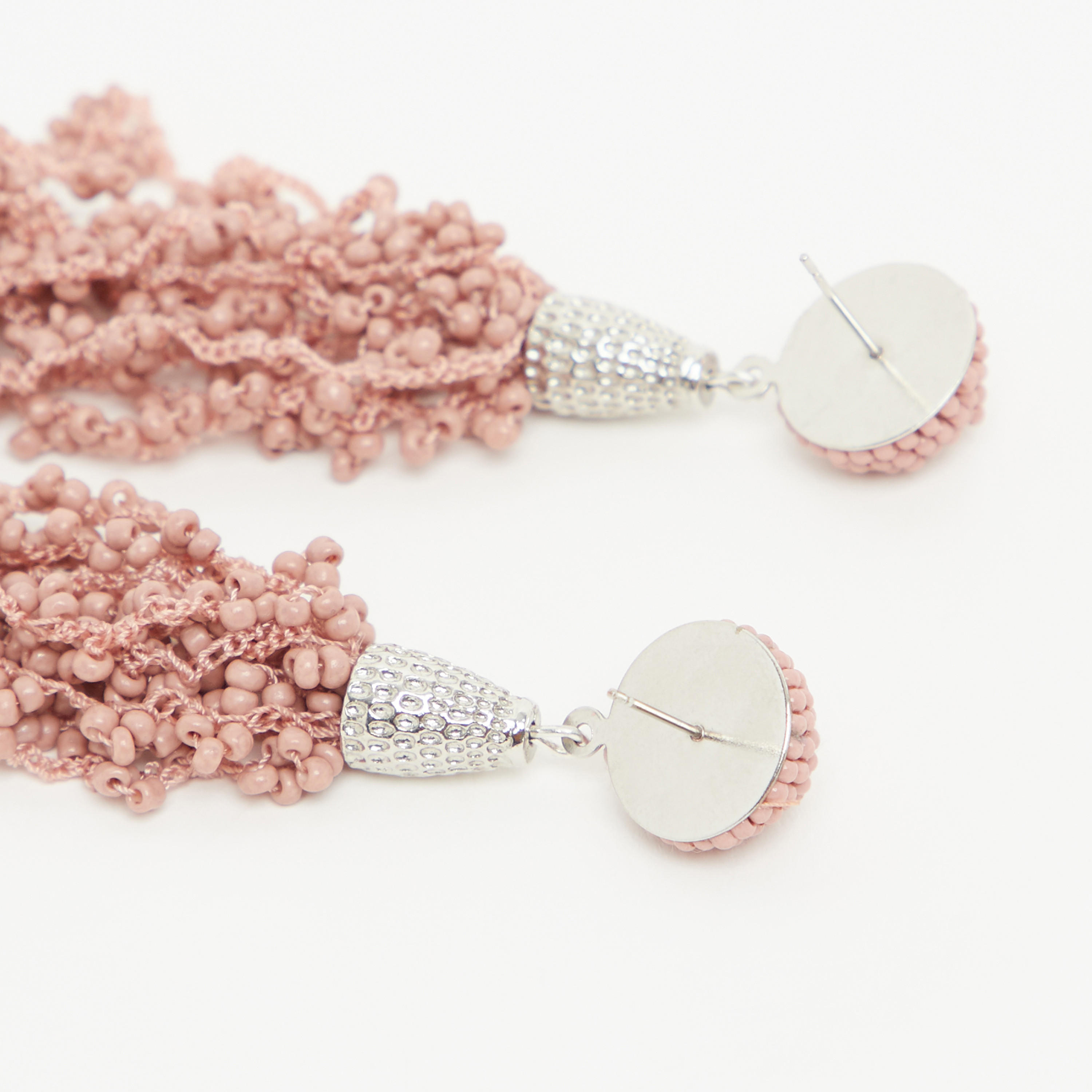 حلقان متدليّة مزينة بالخرز بمكبس إغلاق خلفي-women-watchesandjewellery-jewellery-earrings-image-1