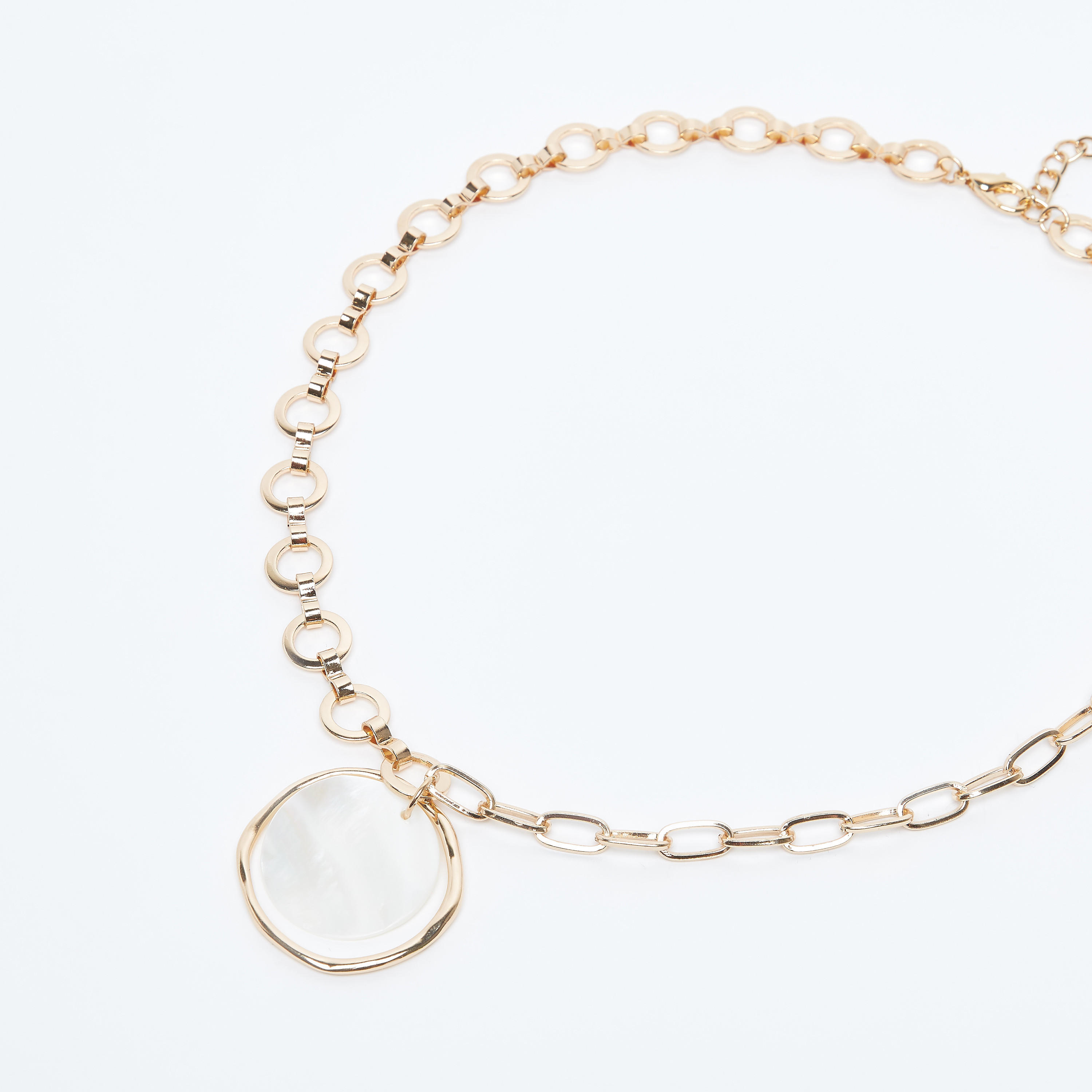 عقد مزيّن بمشبك إغلاق-women-watchesandjewellery-jewellery-necklacesandpendants-image-1