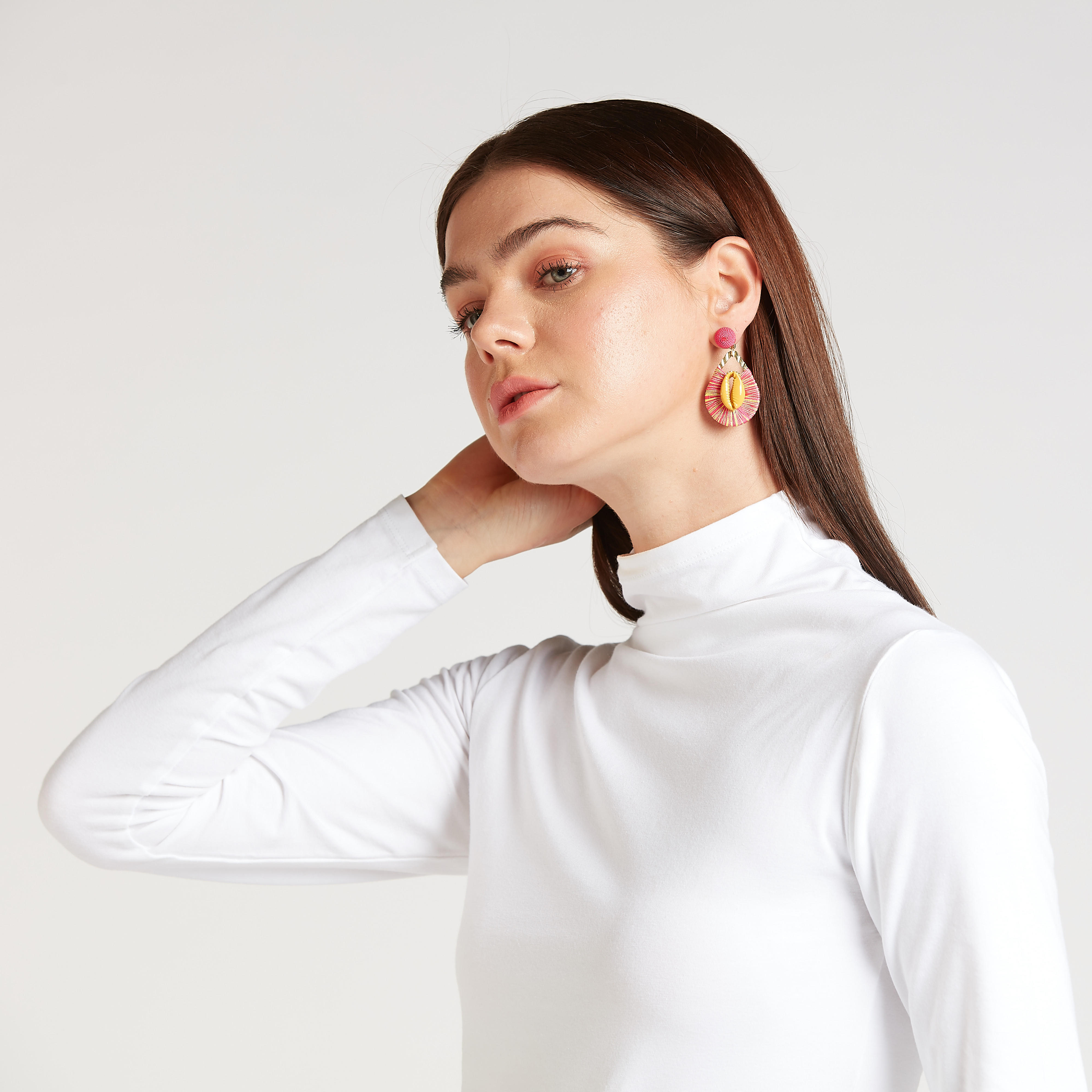 حلق مزخرف متدلي بمكبس إغلاق-women-watchesandjewellery-jewellery-earrings-image-4