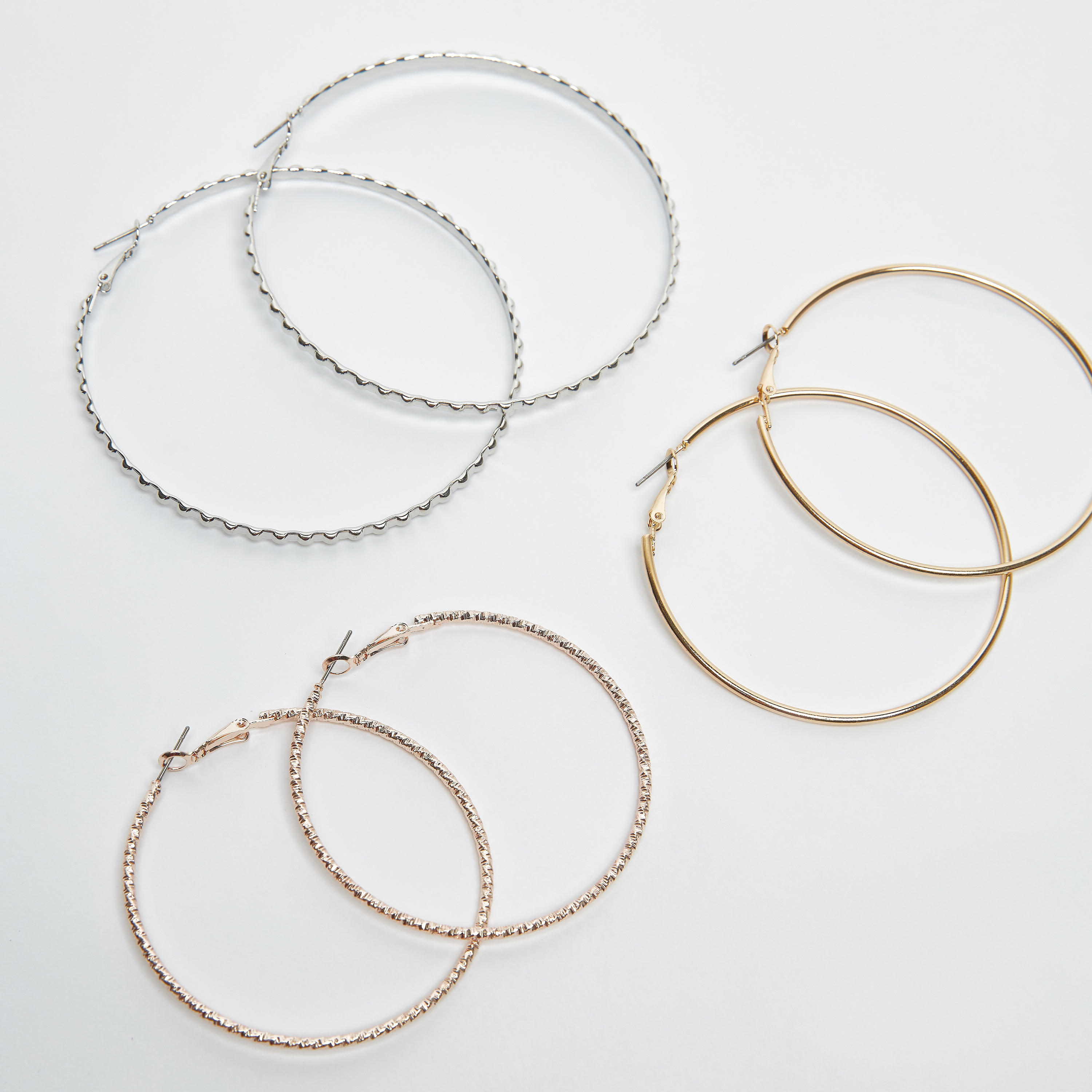 حلقان بدلّاية وخطّاف إغلاق - طقم من 3 أزواج-women-watchesandjewellery-jewellery-earrings-image-3