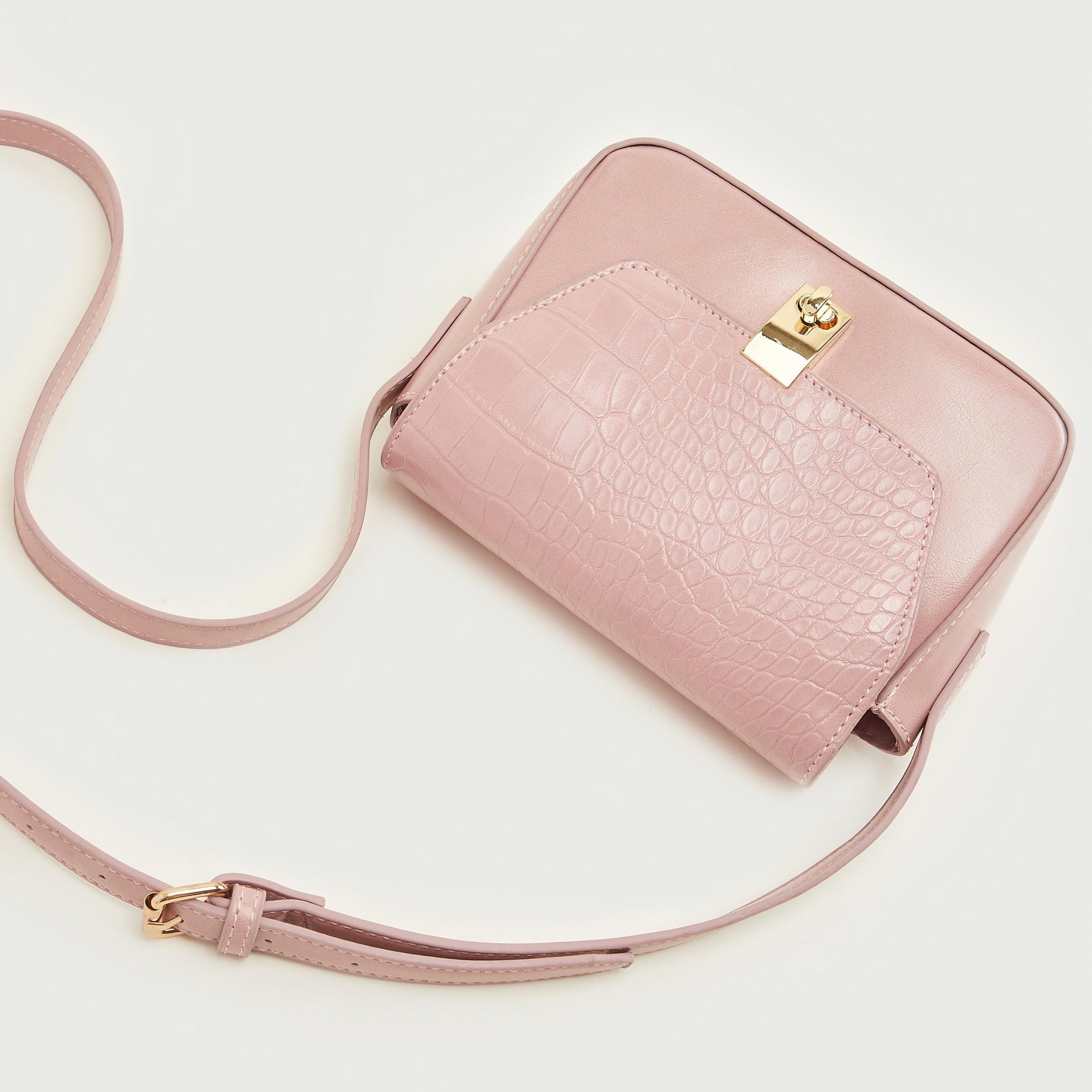 شنطة كروس بودي بارزة الملمس بحزام قابل للتعديل وقفل إغلاق تويست-women-bagsandwallets-handbags-image-4