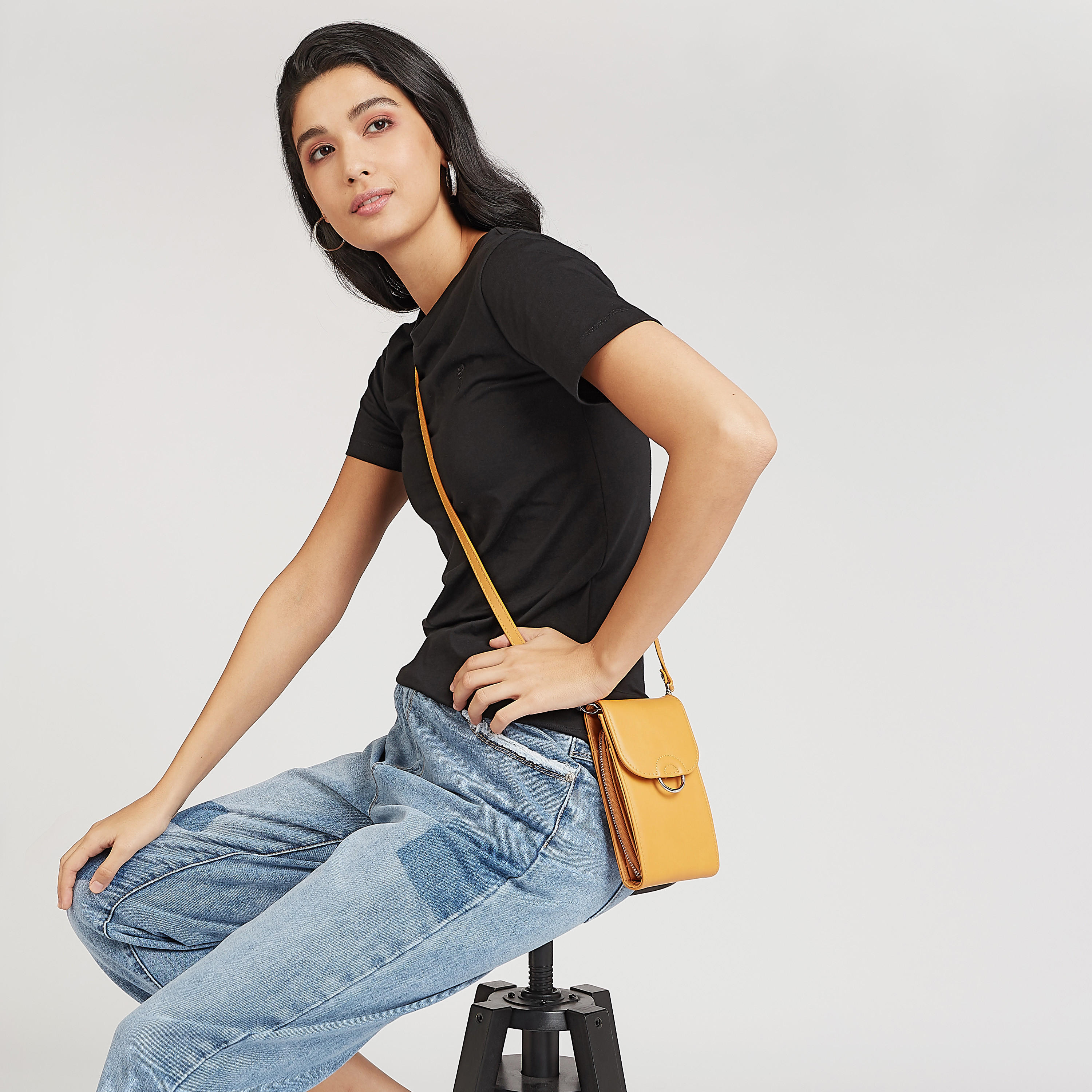 شنطة هاتف نقّال سادة بطيّة وحمّالة كتف-women-bagsandwallets-handbags-image-4