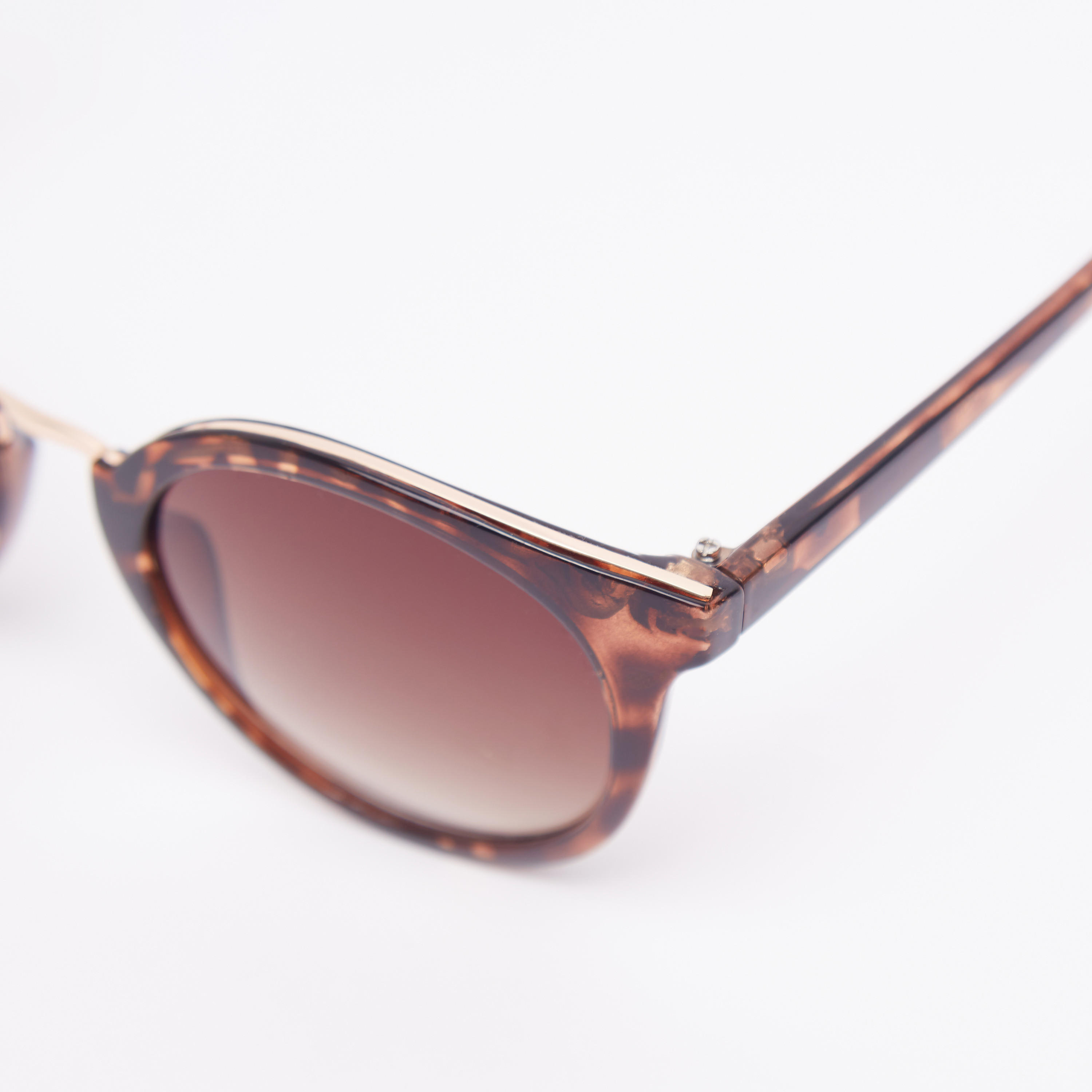نظّارة شمسية مستديرة بإطار كامل ووسادات أنف و طبعات-women-sunglasses-image-2