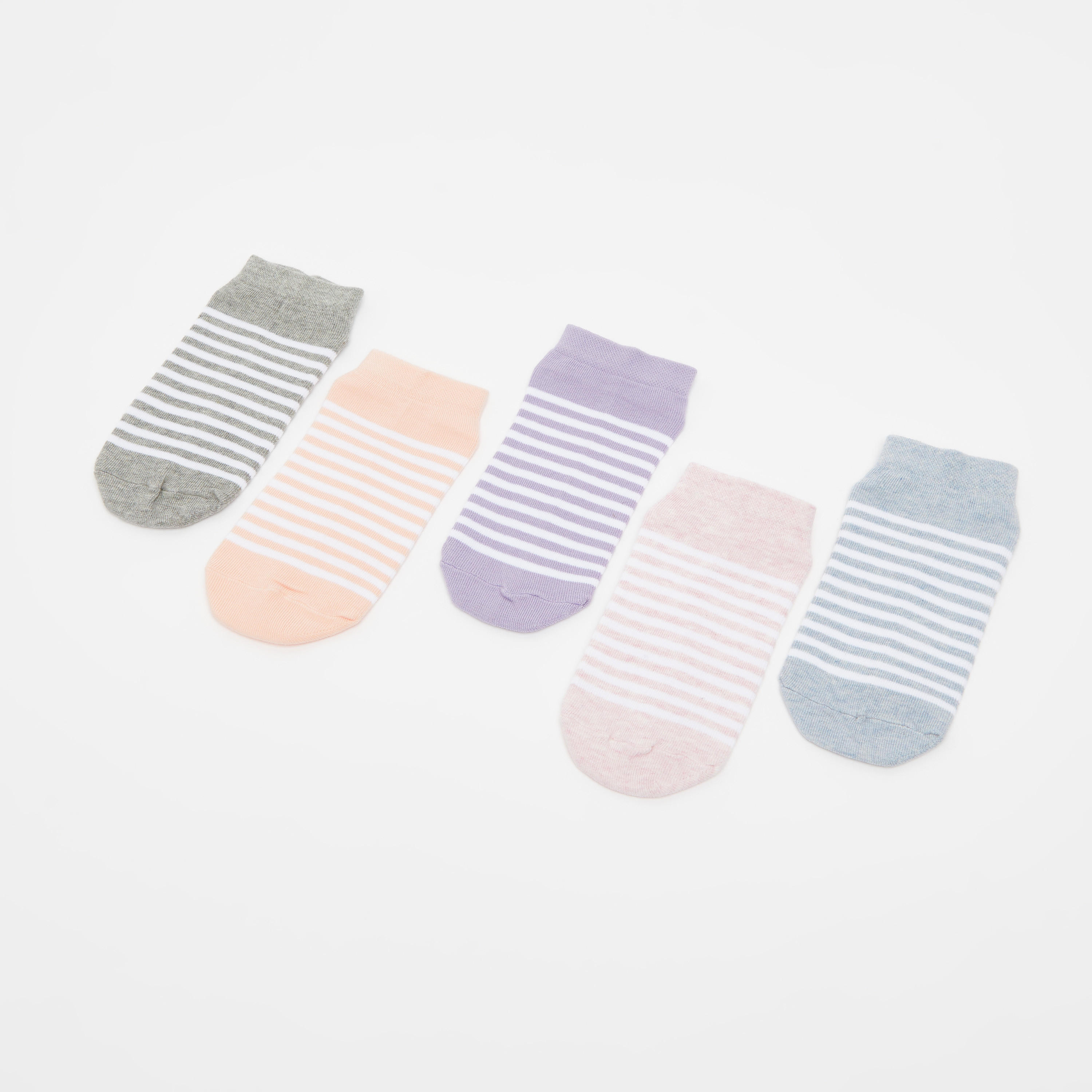جوارب مخططة بطول الكاحل وبحواف مطّاطية - طقم من 5 أزواج-women-socksandstockings-image-1