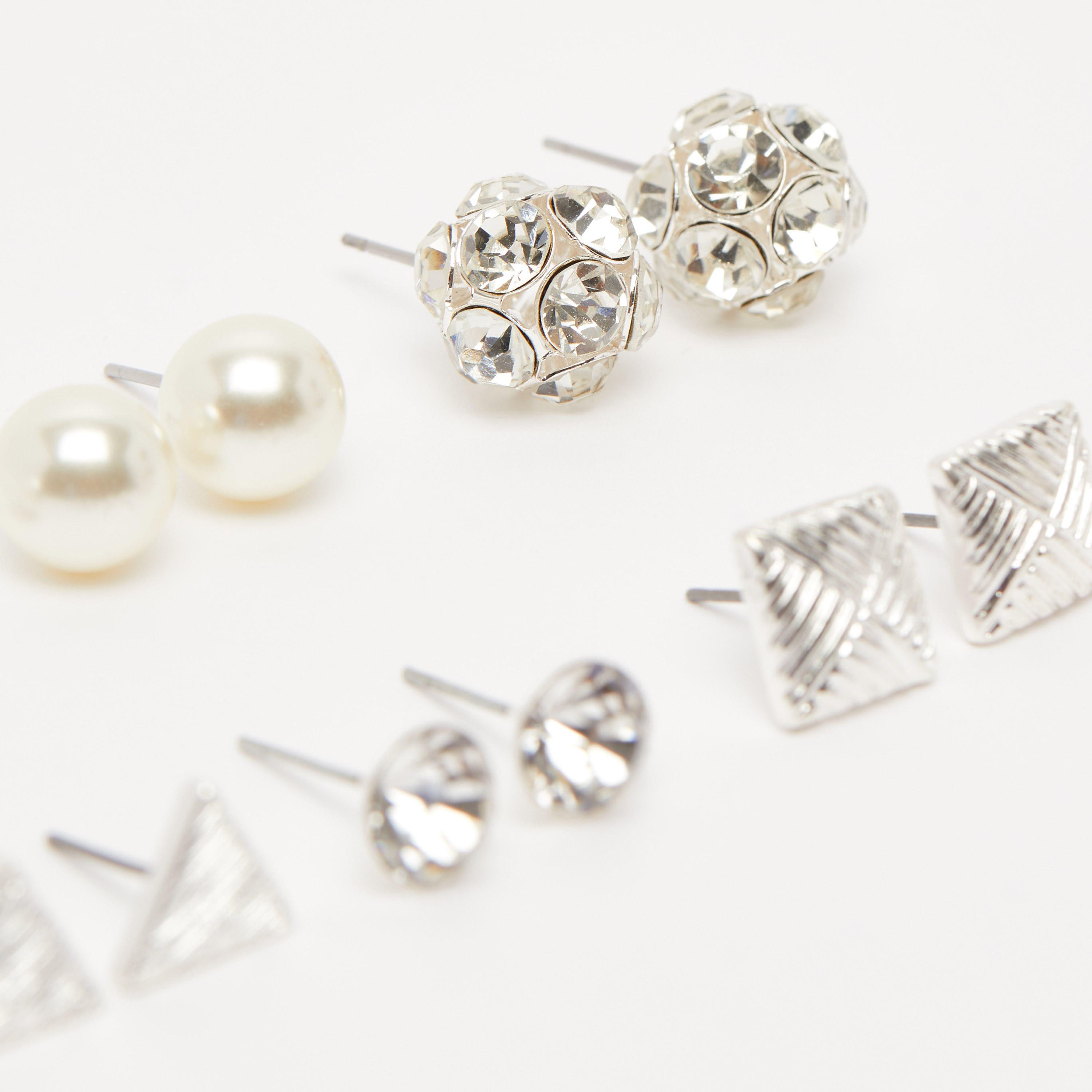 حلق أزرار مزيّن بمكبس إغلاق - طقم من 6 أزواج-women-watchesandjewellery-jewellery-earrings-image-2