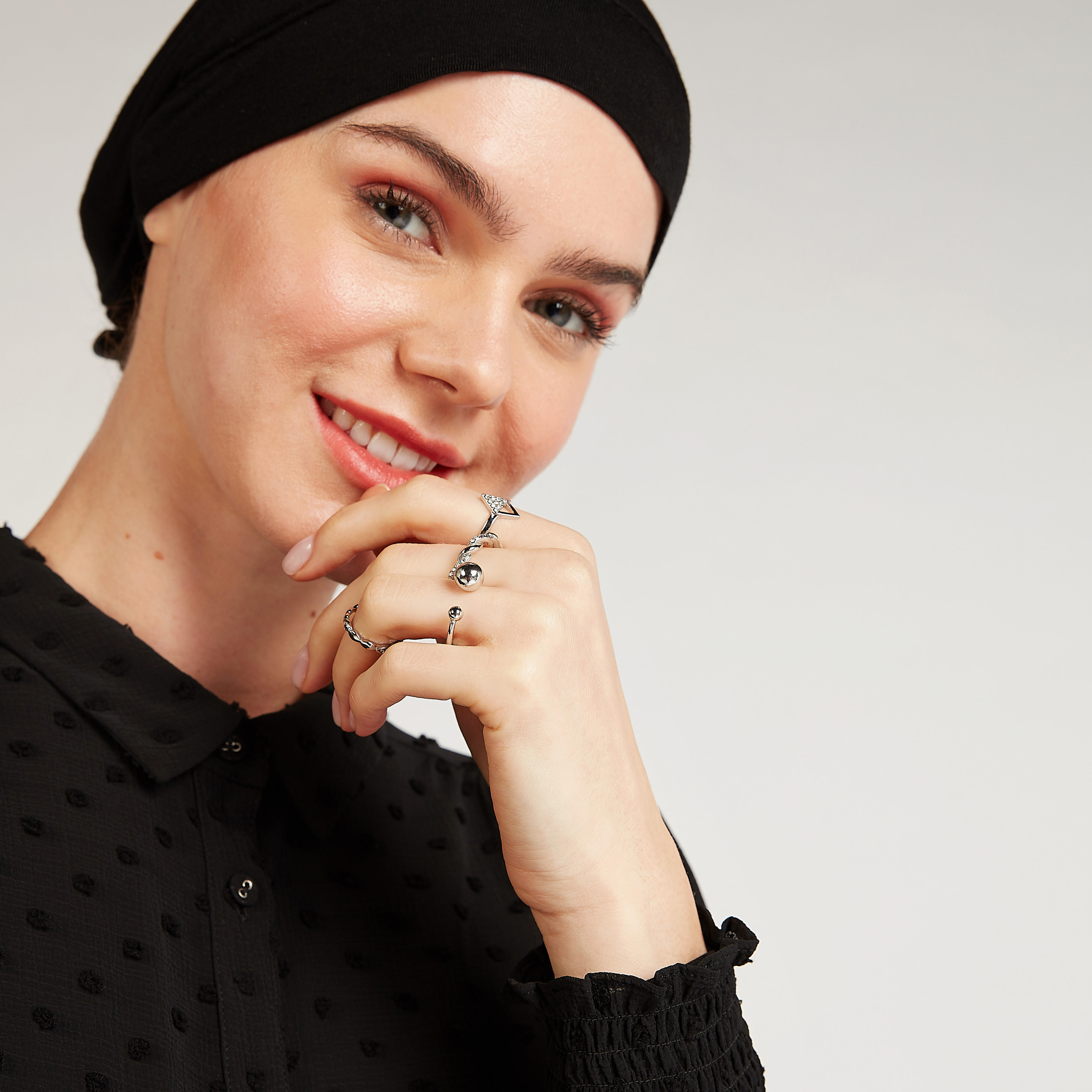 خواتم مزيّنة - طقم من 6 قطع-women-watchesandjewellery-jewellery-rings-image-5