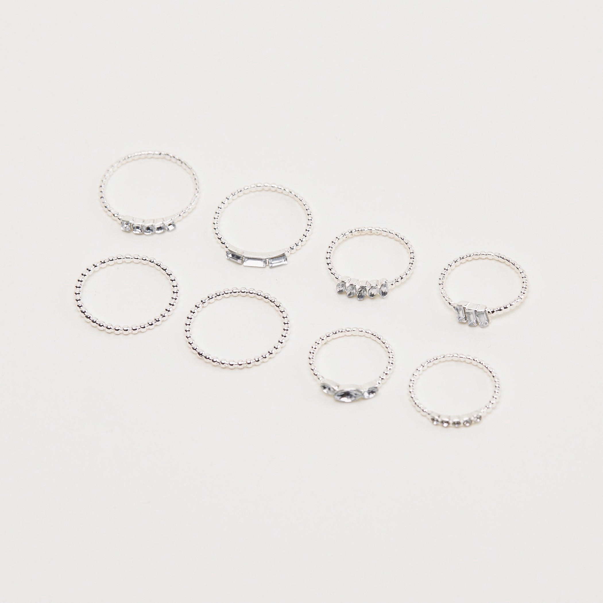 خواتم مزيّنة - طقم من 8-women-watchesandjewellery-jewellery-rings-image-2