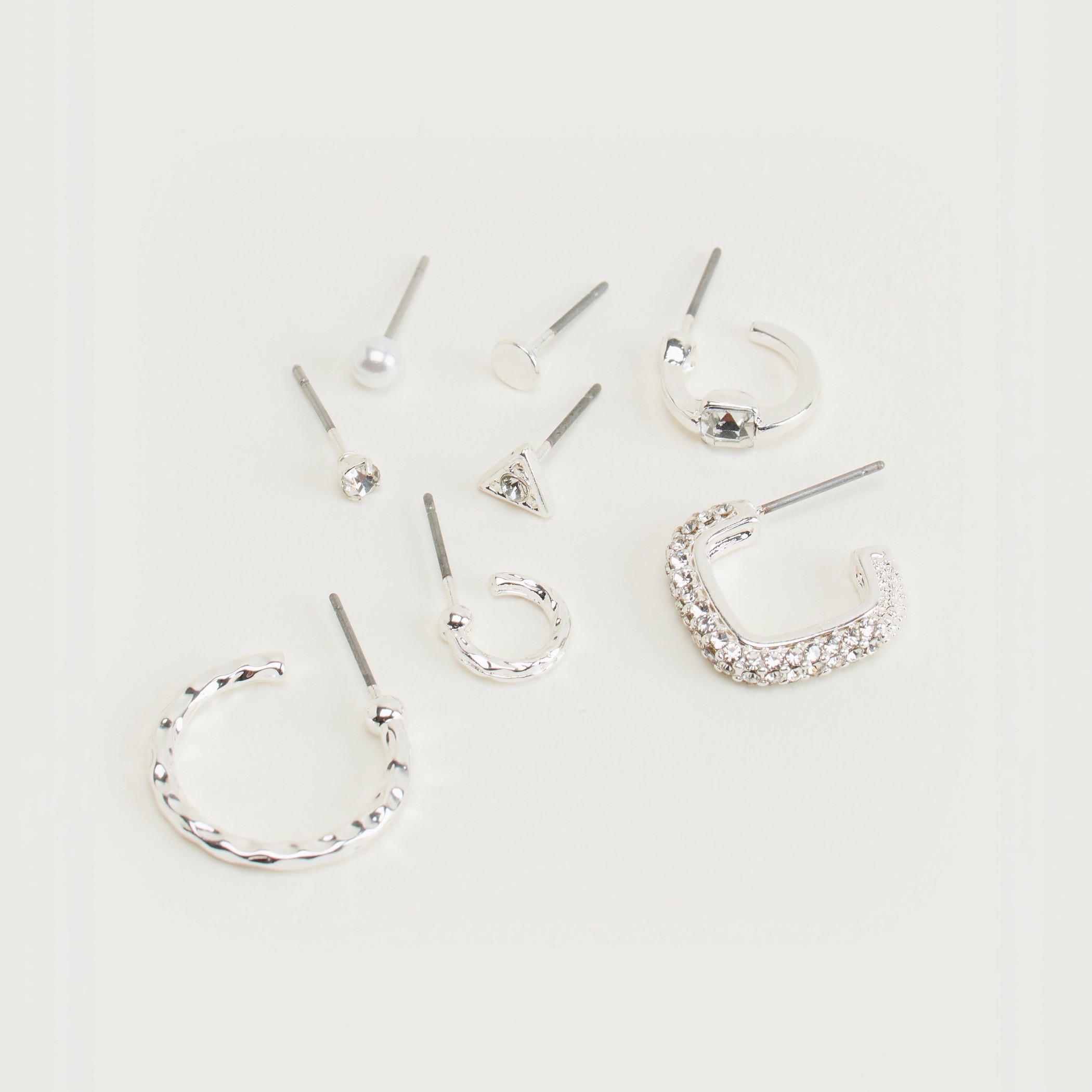 حلقان بتزيينات متنوّعة ومكبس إغلاق خلفي - طقم من 8 أزواج-women-watchesandjewellery-jewellery-earrings-image-1