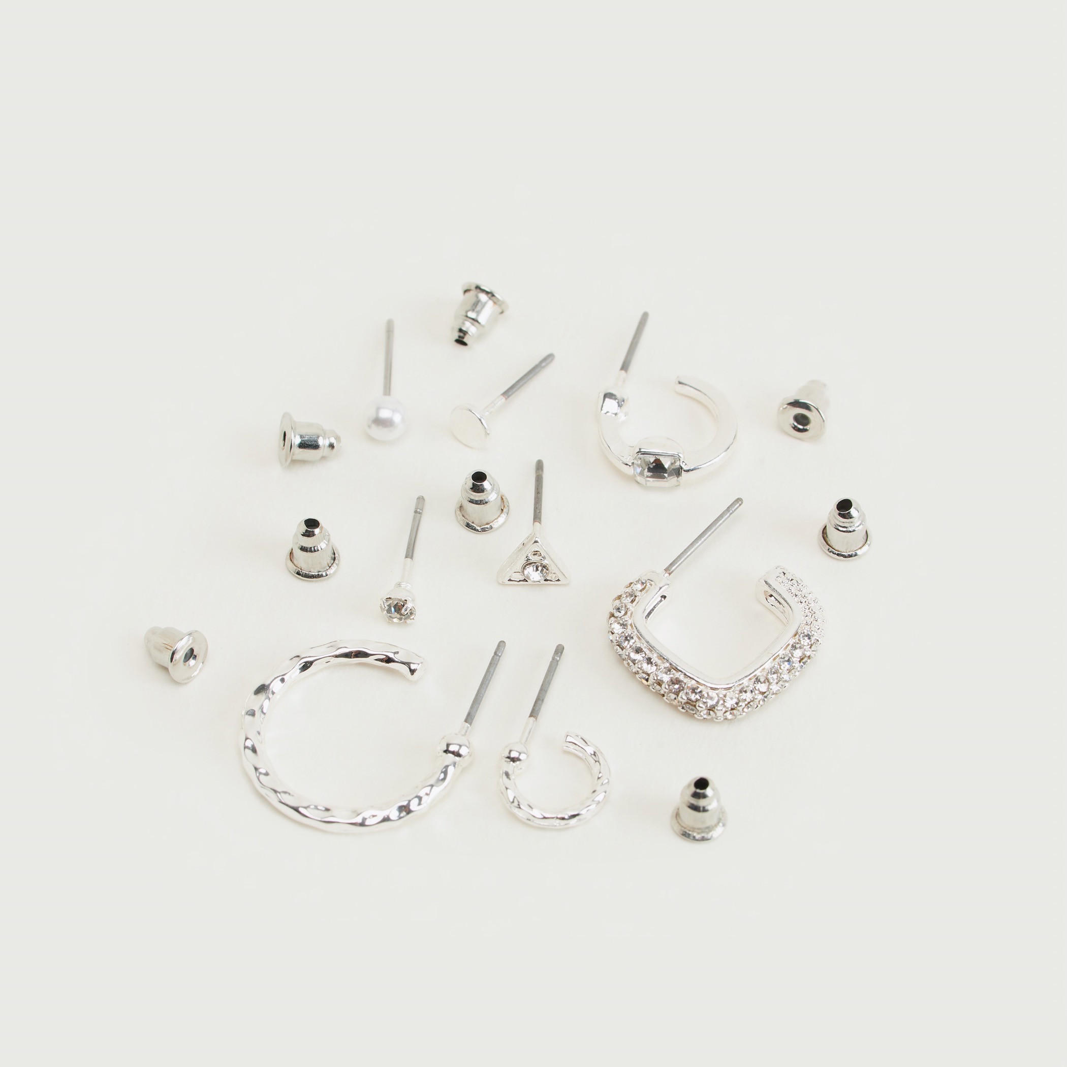 حلقان بتزيينات متنوّعة ومكبس إغلاق خلفي - طقم من 8 أزواج-women-watchesandjewellery-jewellery-earrings-image-3