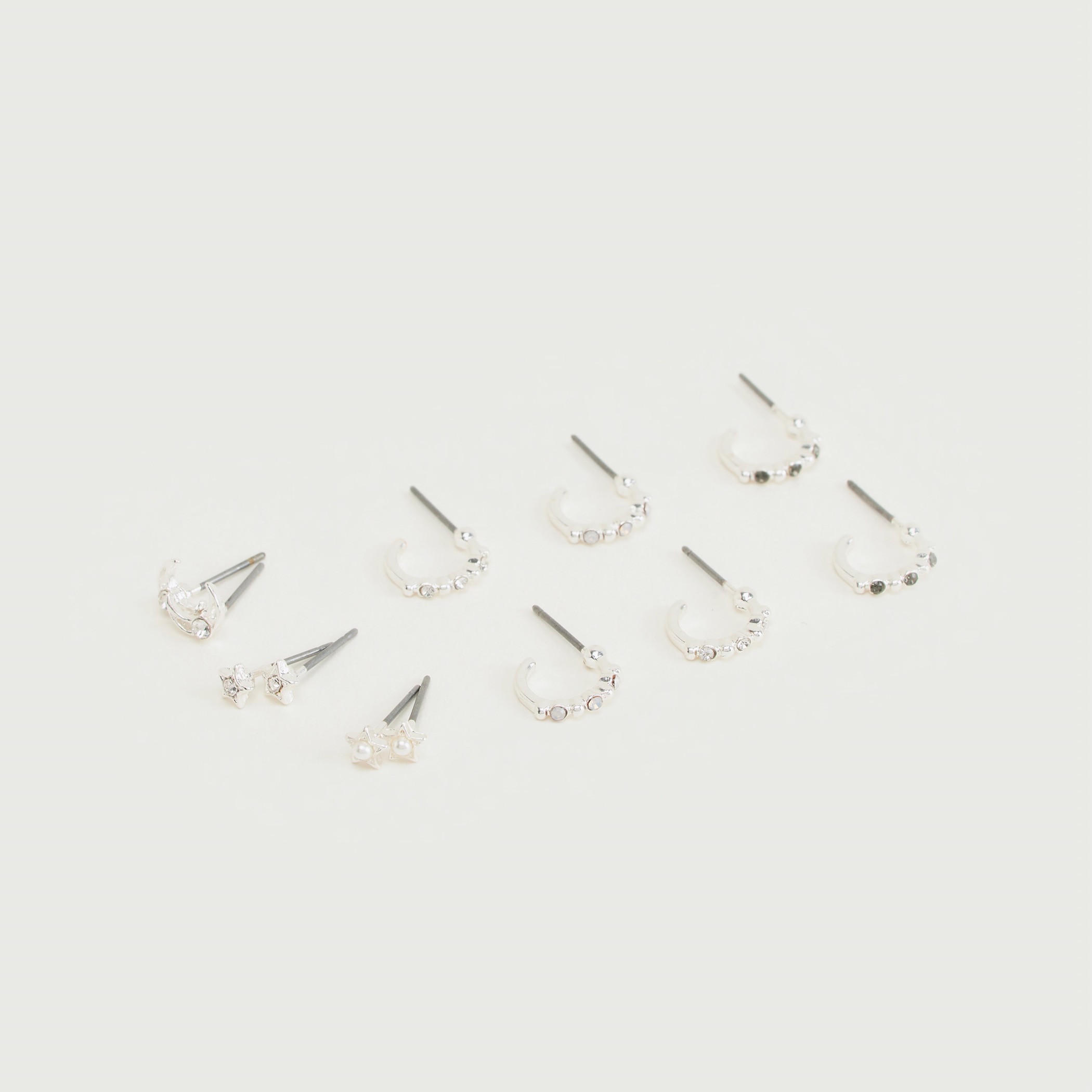 حلقان مرصّعة بتزيينات ومكبس إغلاق خلفي - طقم من 6 أزواج-women-watchesandjewellery-jewellery-earrings-image-1
