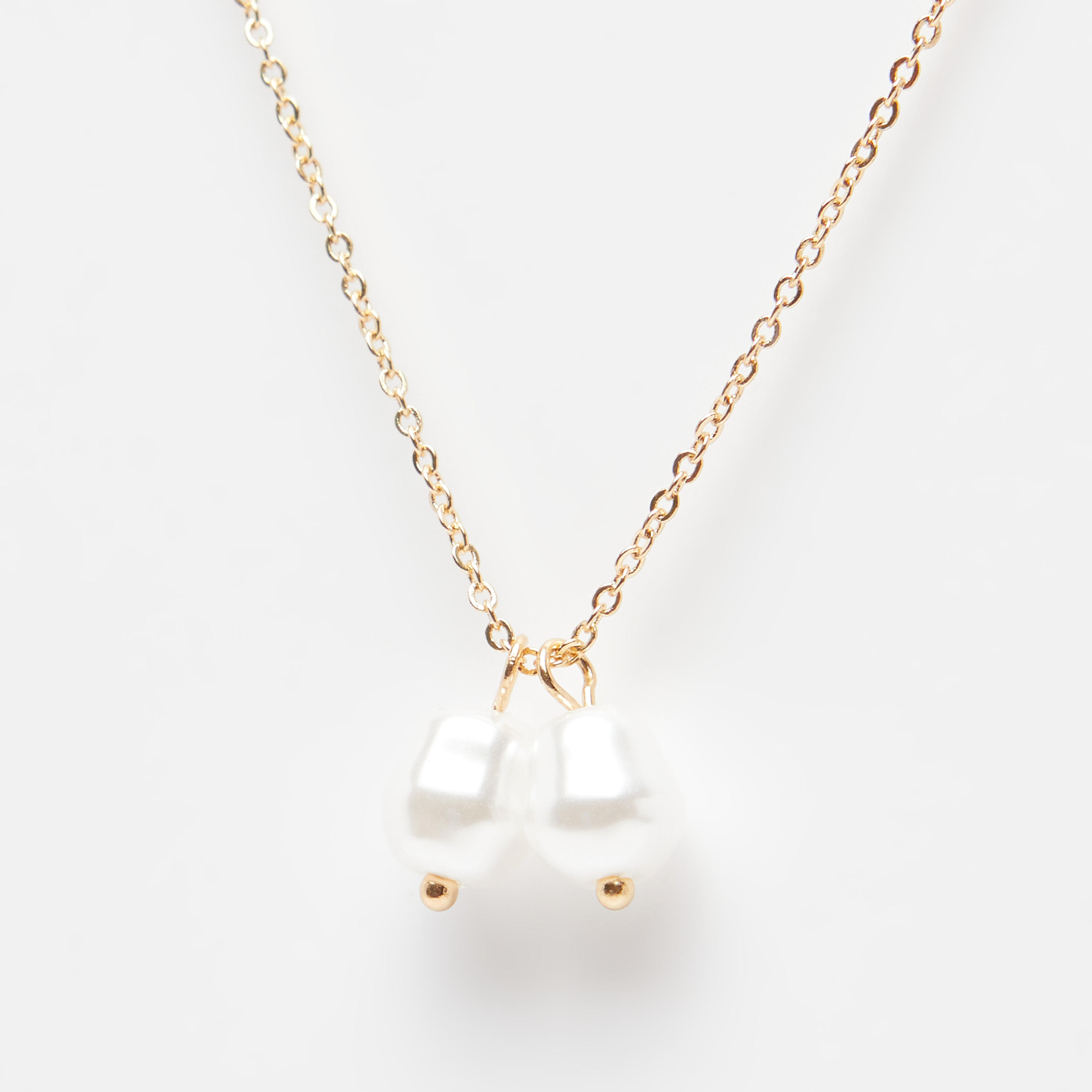 عقد مزيّن بدلاية ومشبك إغلاق-women-watchesandjewellery-jewellery-necklacesandpendants-image-3