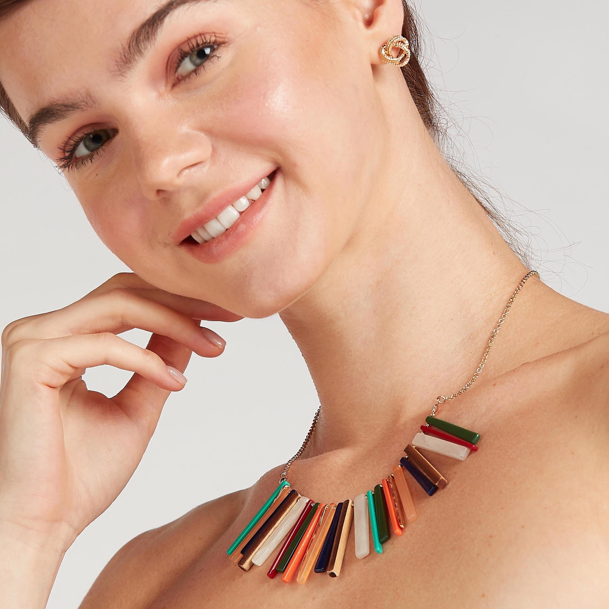 عقد بزينة ومشبك إغلاق-women-watchesandjewellery-jewellery-necklacesandpendants-image-2