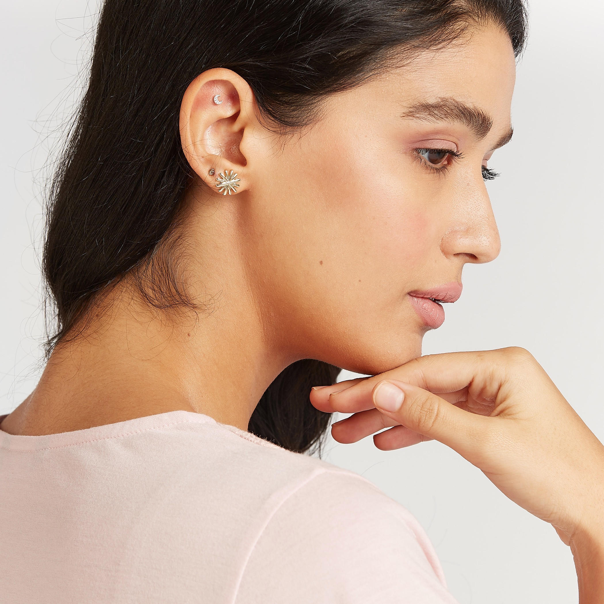 حلقان مرصّعة بتزيينات ومكبس إغلاق - طقم من 6 زوجًا-women-watchesandjewellery-jewellery-earrings-image-2